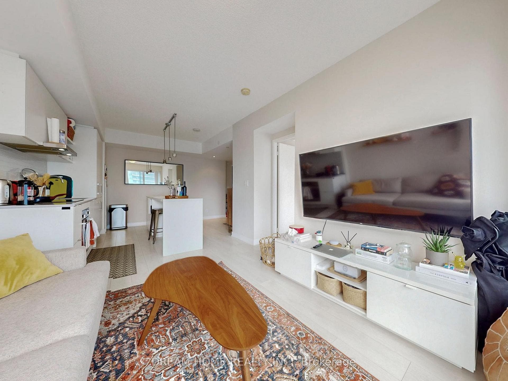 88 Harbour Street Unit 2505 photo 4