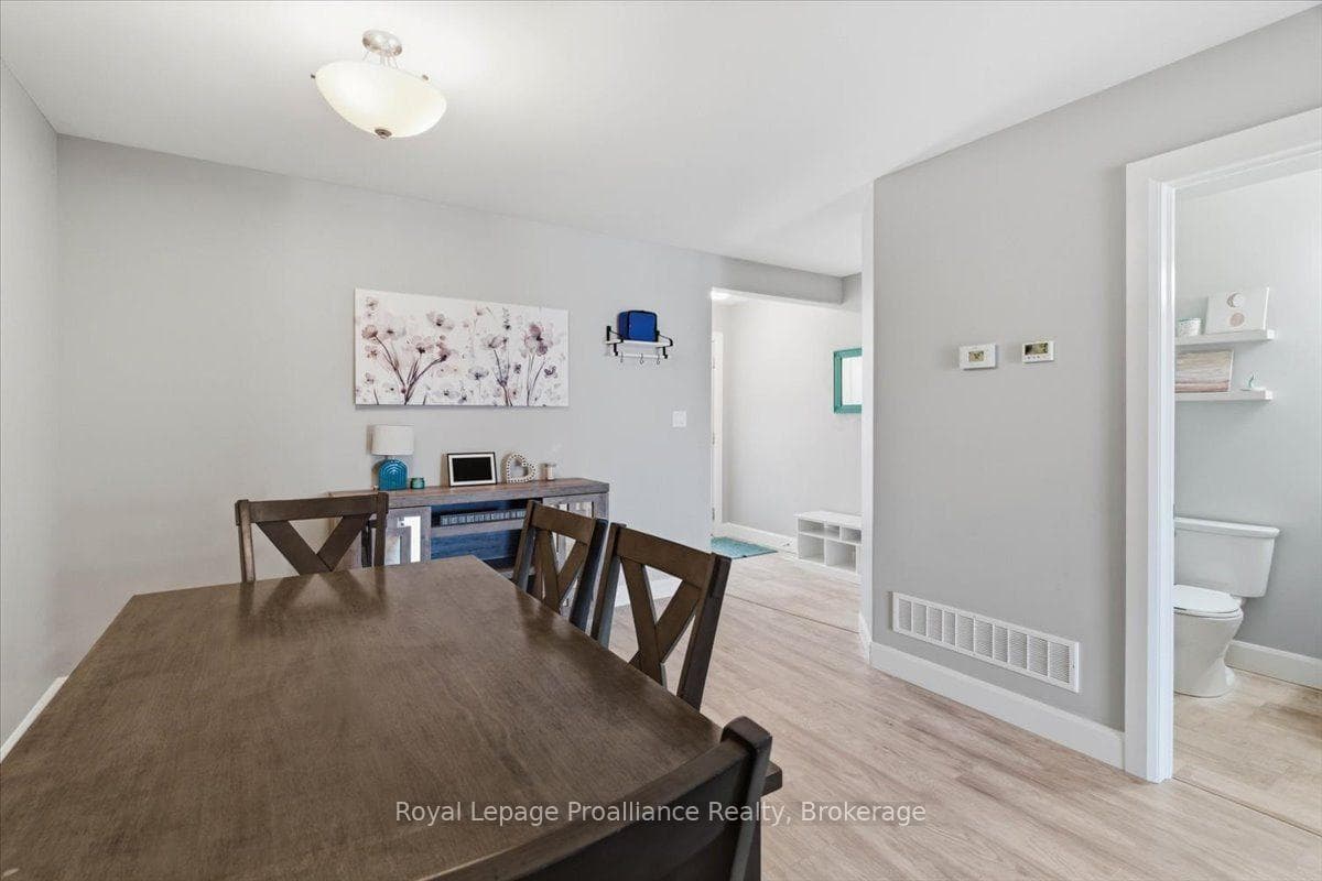 31 Dewal Place photo 6