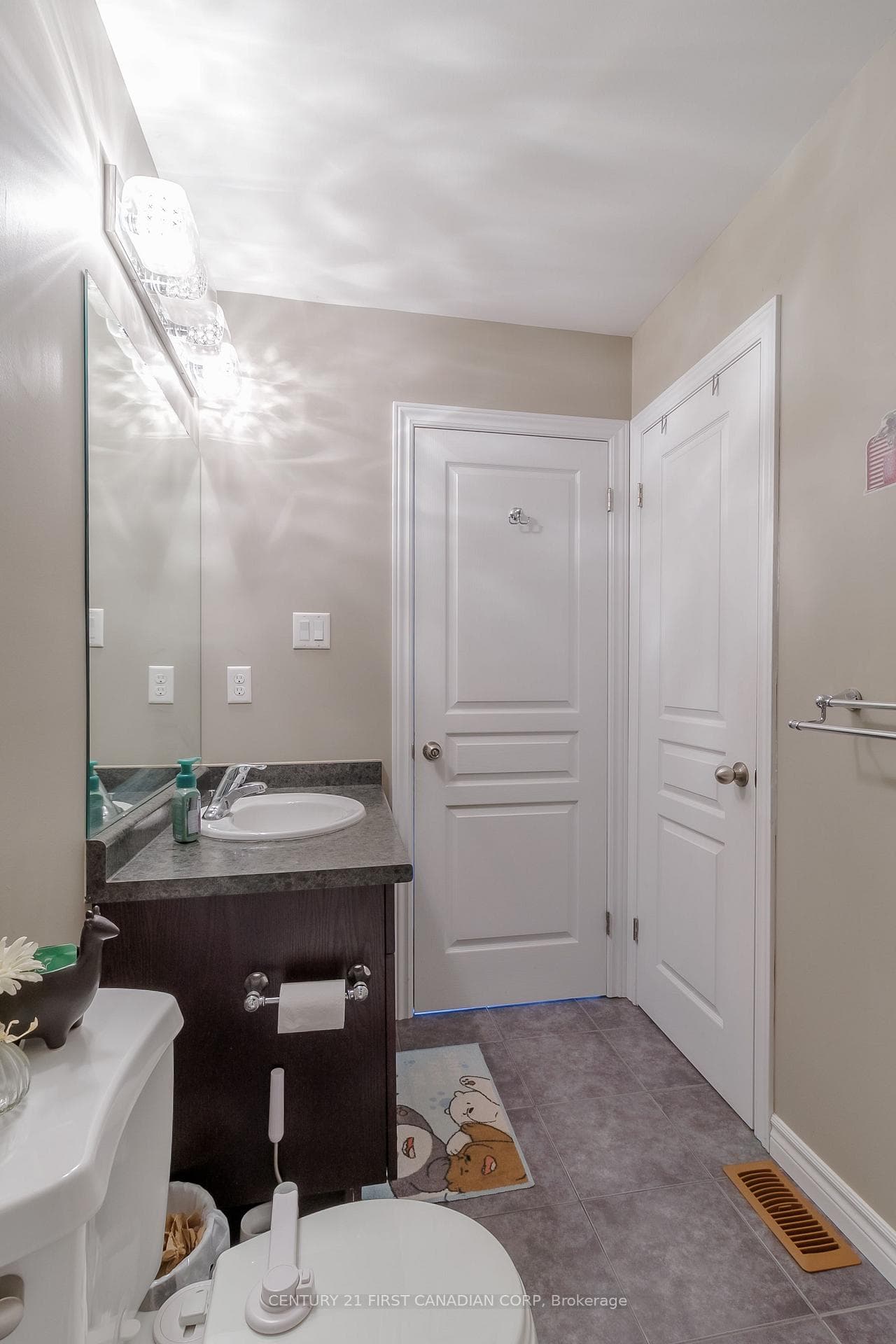 464 Commissioners Road Unit 24 photo 14