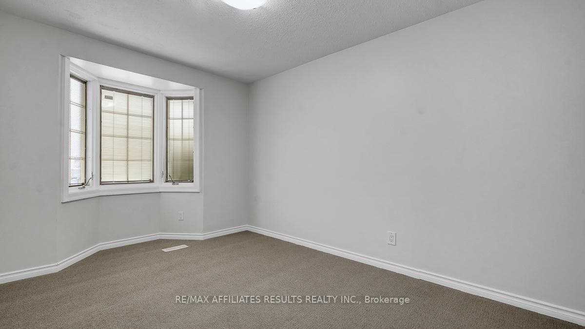 195 Sherway Drive photo 25