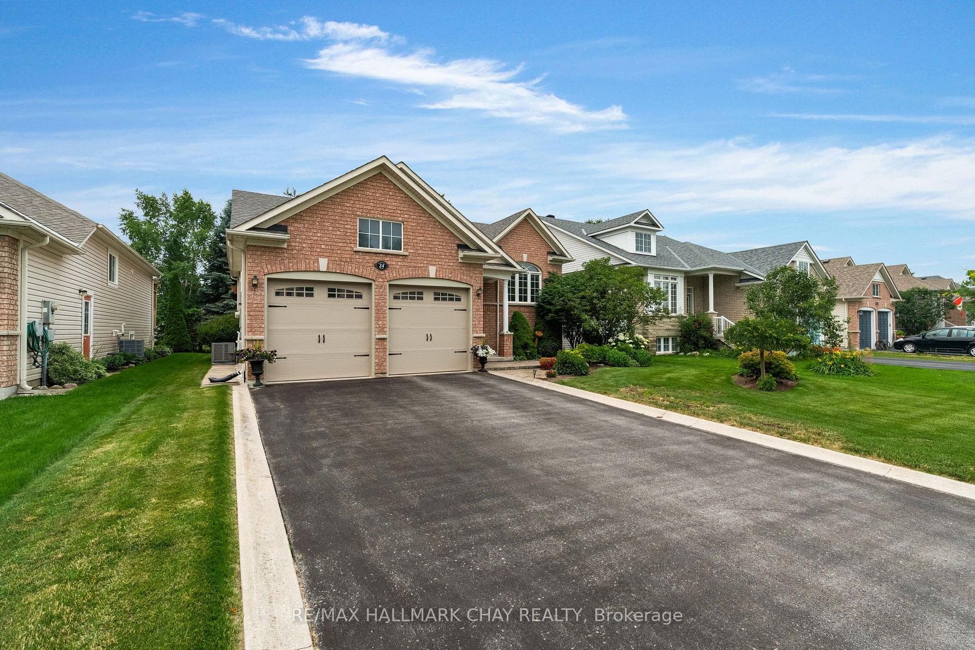 24 Northwood Drive photo 2