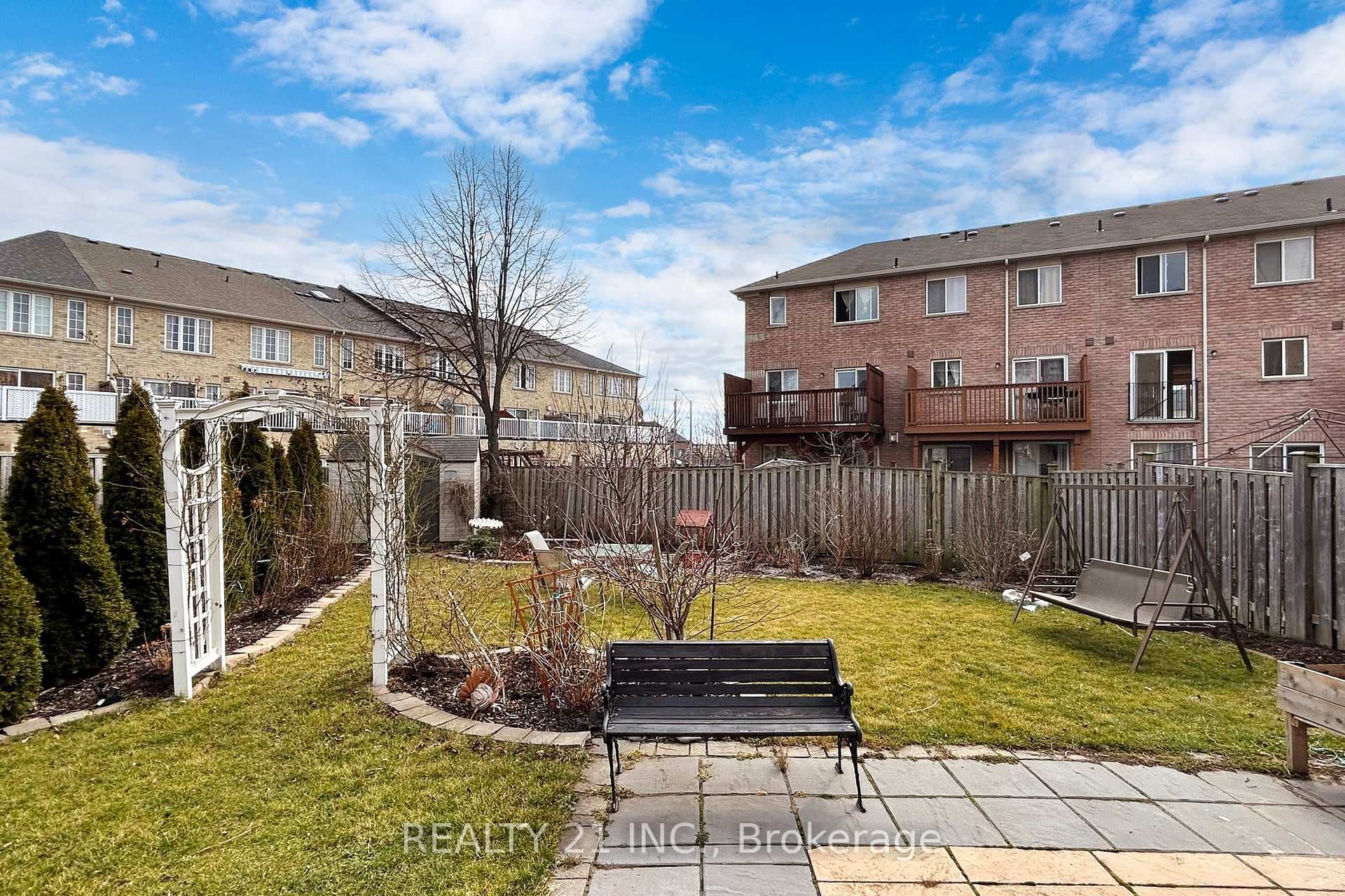 29 Wilkes Crescent photo 38