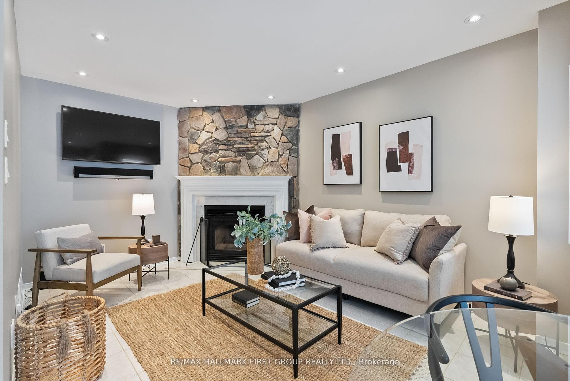 30 Willowbrook Drive photo 18