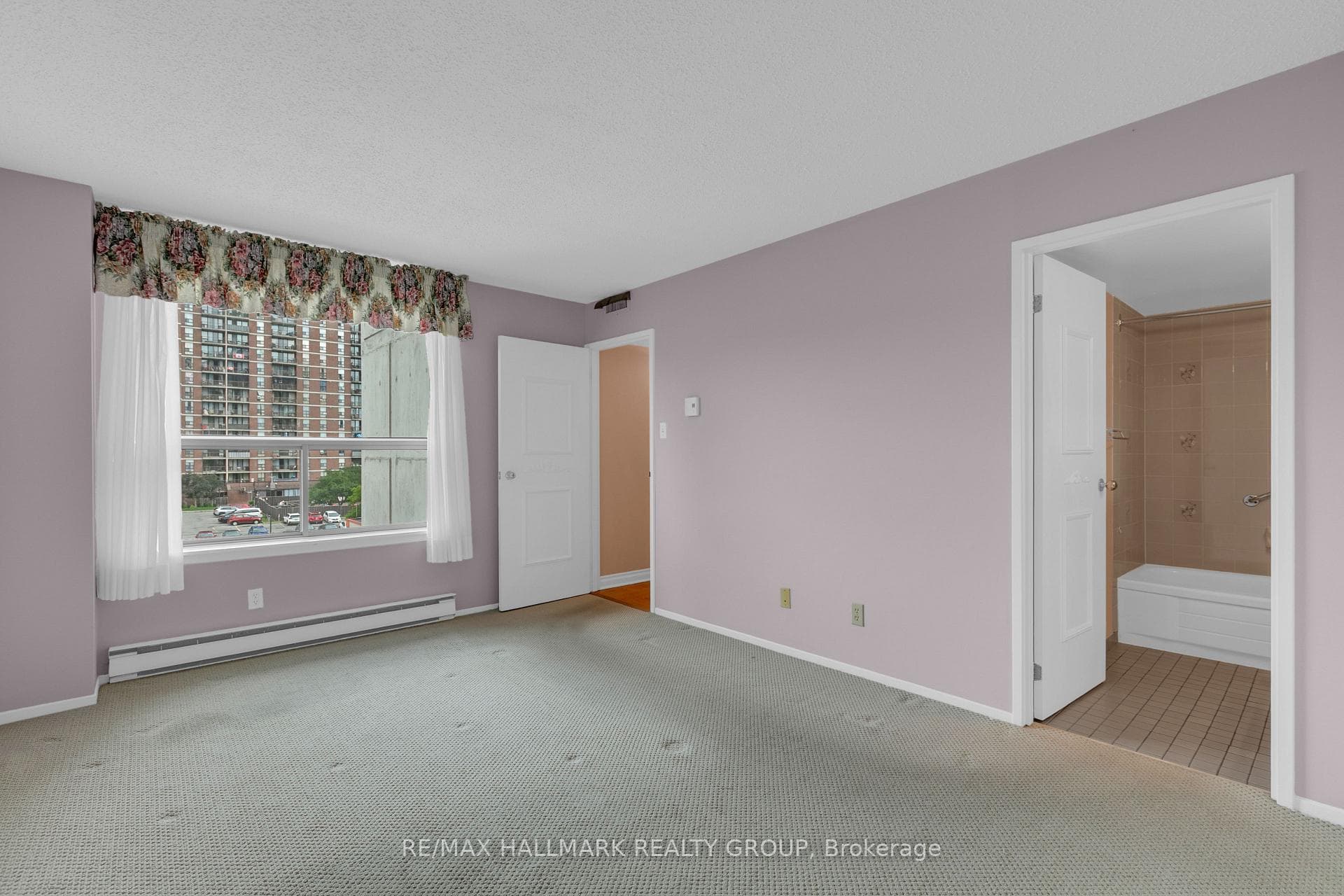 200 Lafontaine Avenue Unit 401 photo 17