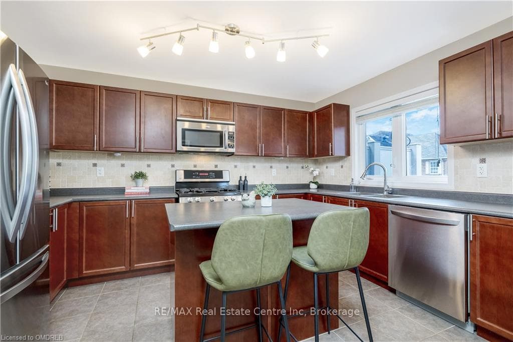 335 DYMOTT Avenue photo 15