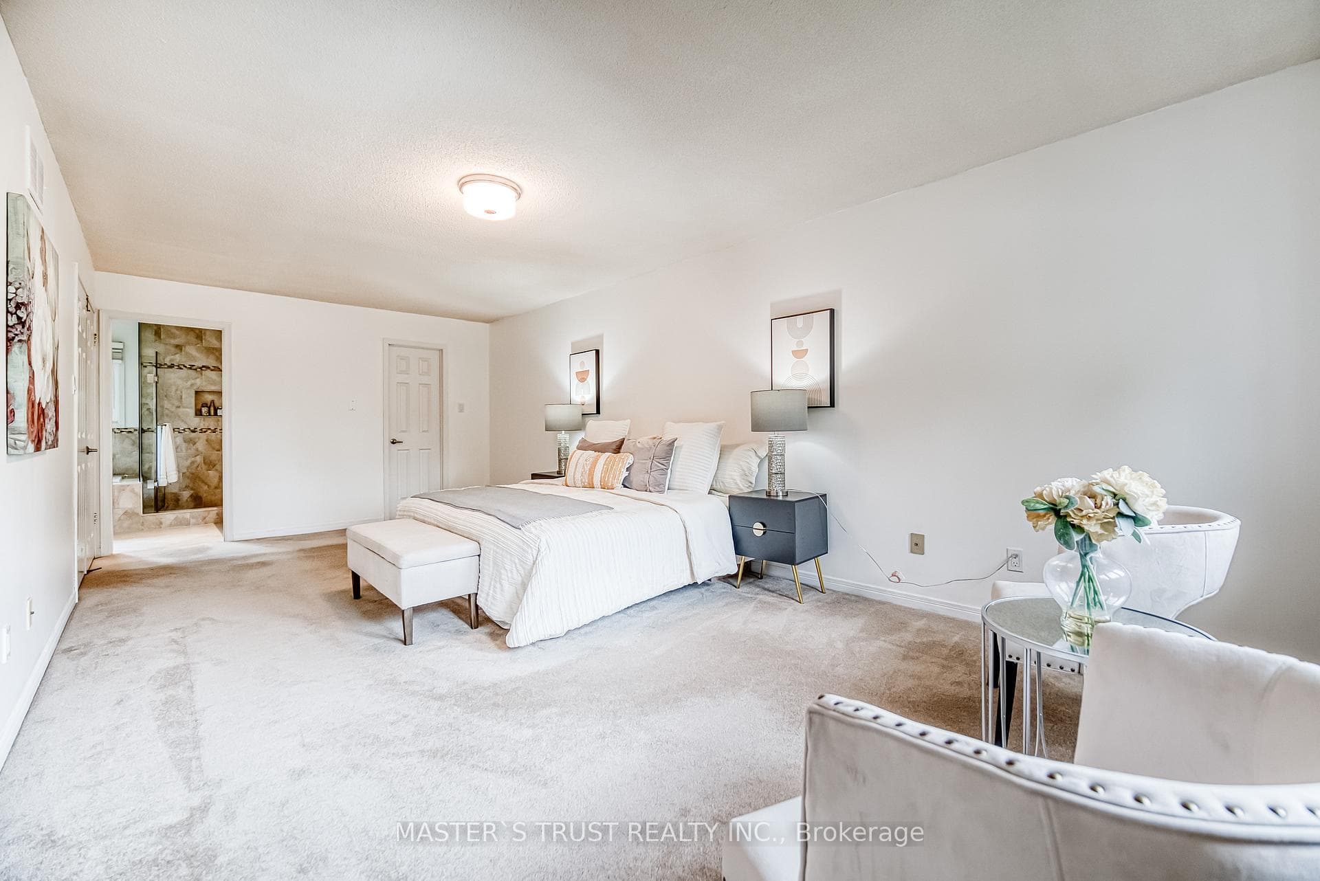 2108 Grenville Drive photo 32