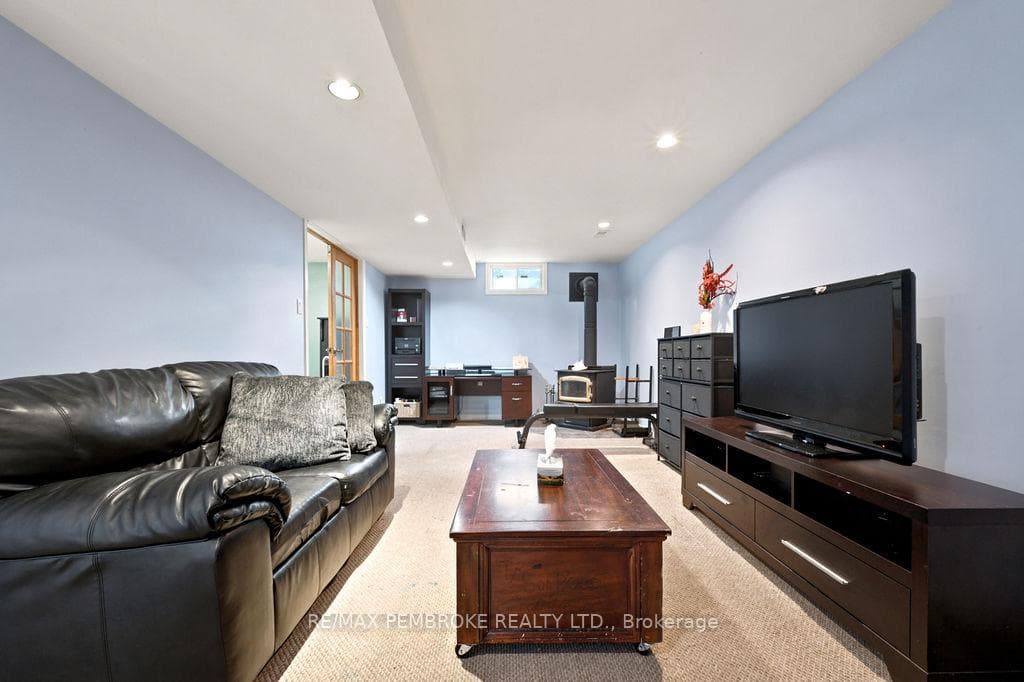 9 James Street photo 26