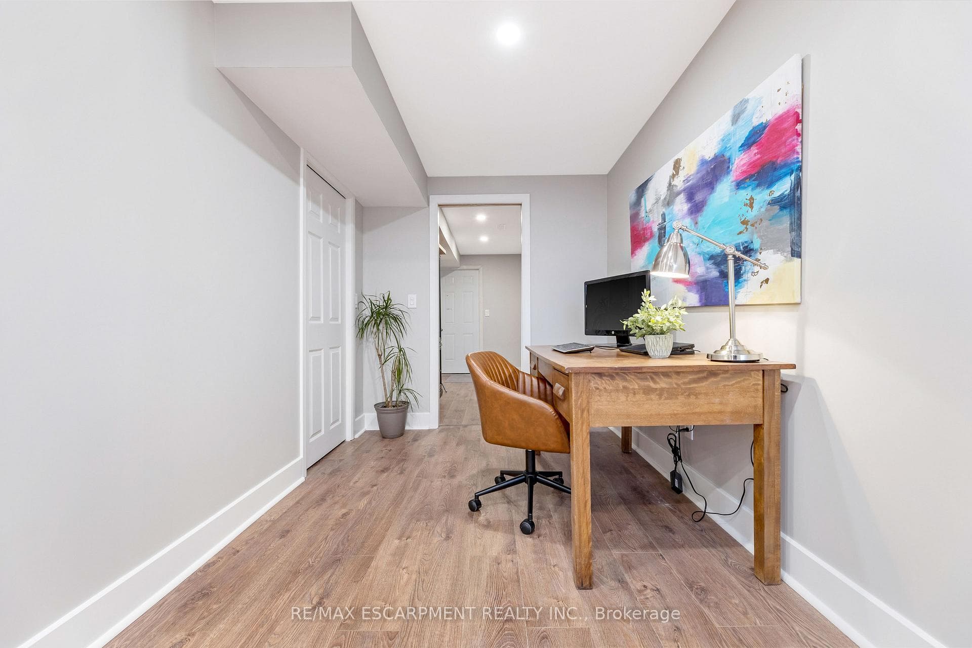 89 Courtney Street photo 28