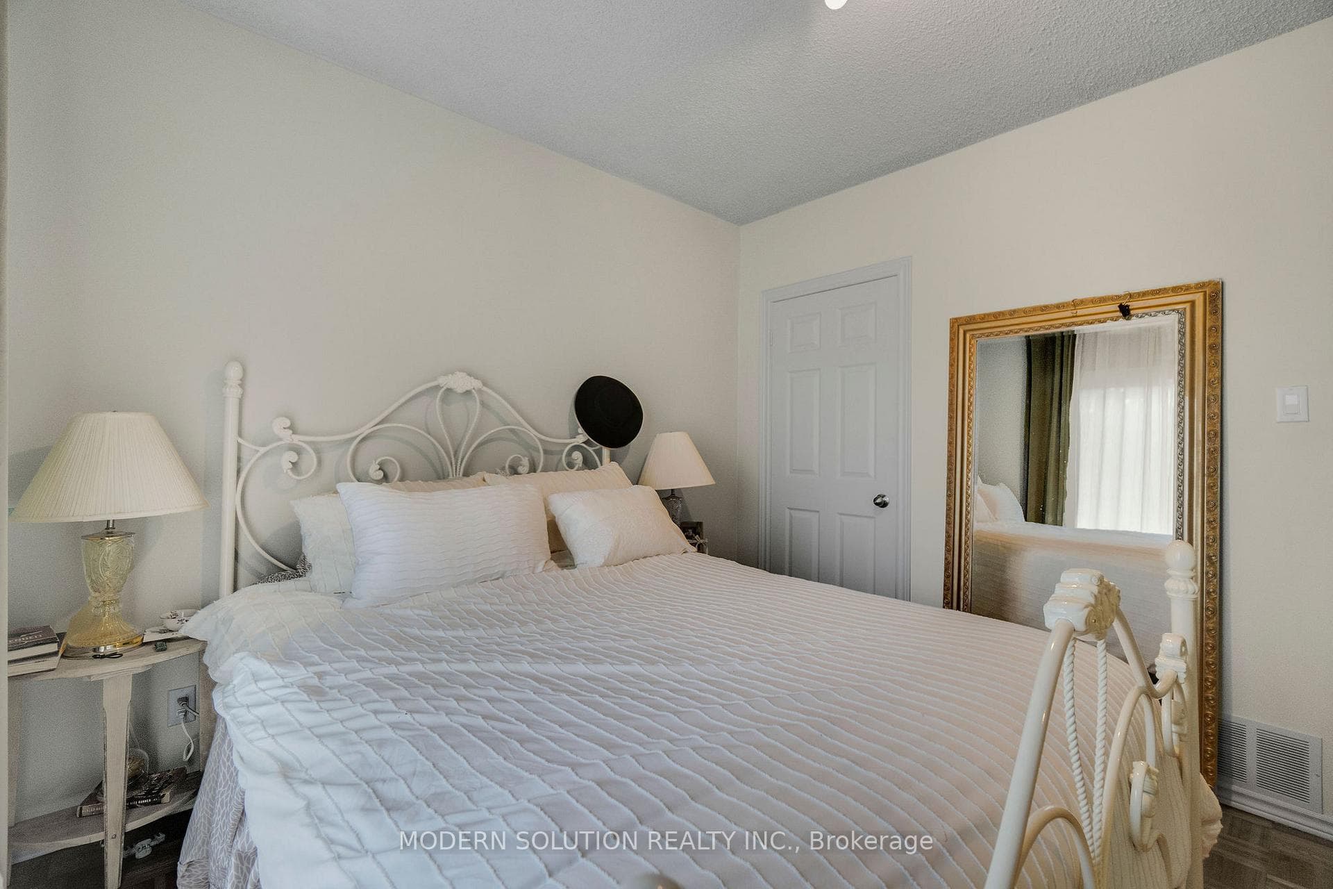 5A Dynevor Road photo 21