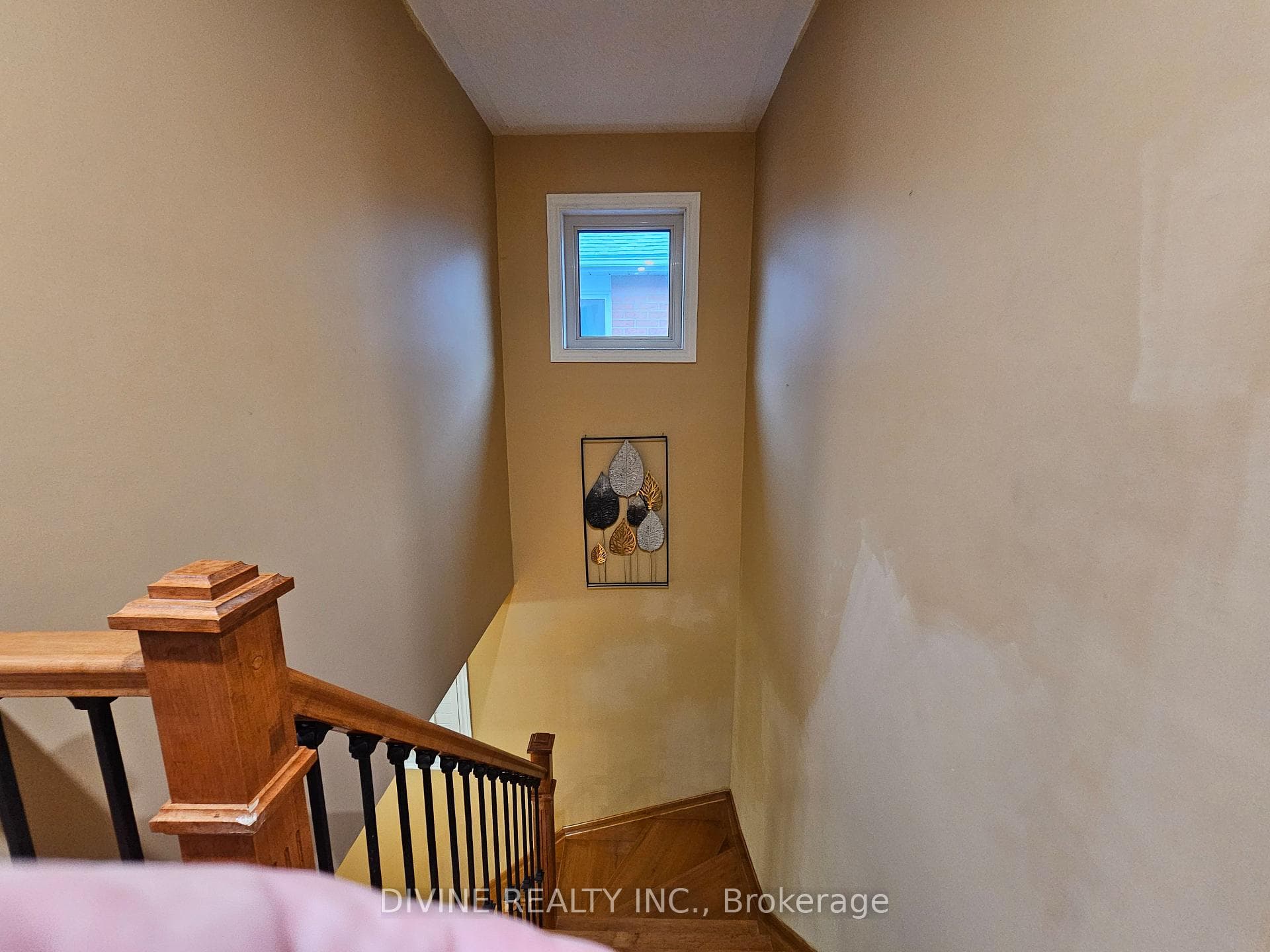 5346 Flatford Road photo 18