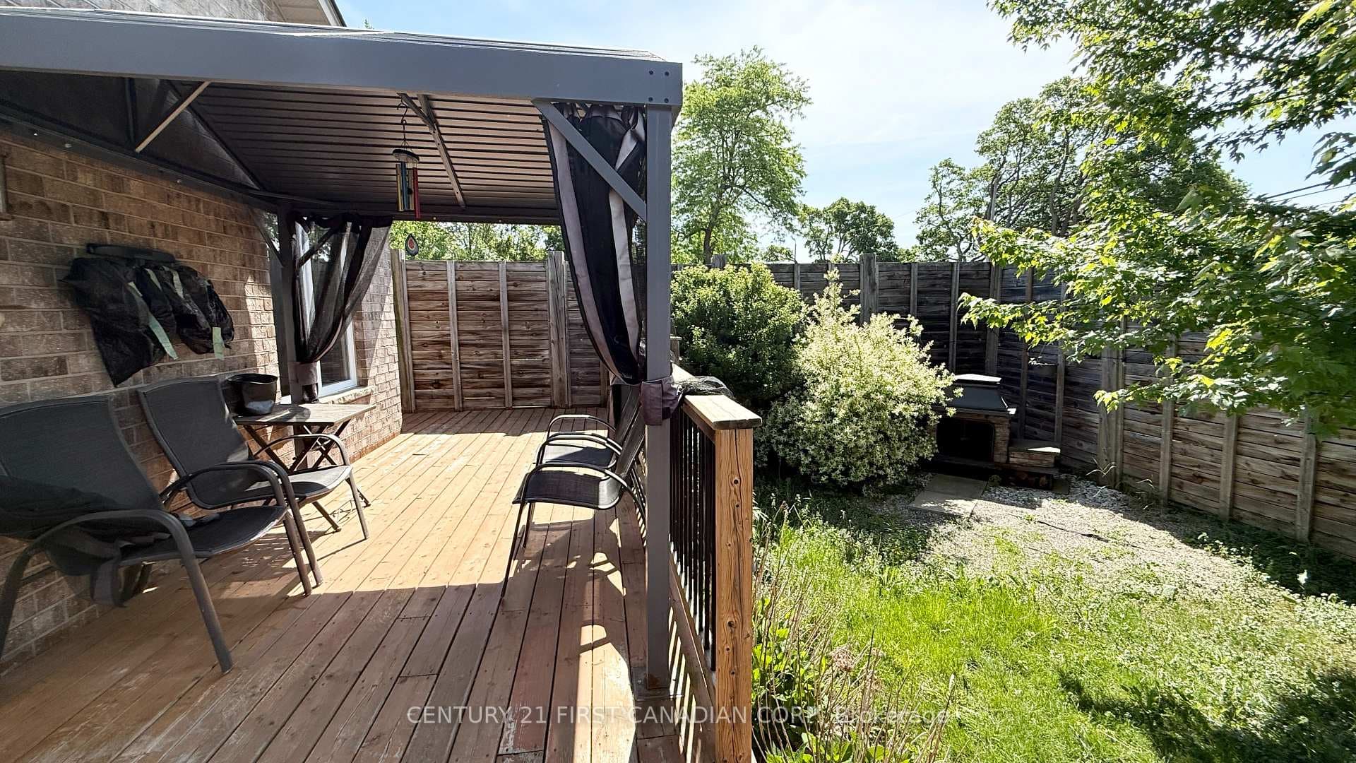 197 Baxter Street photo 33