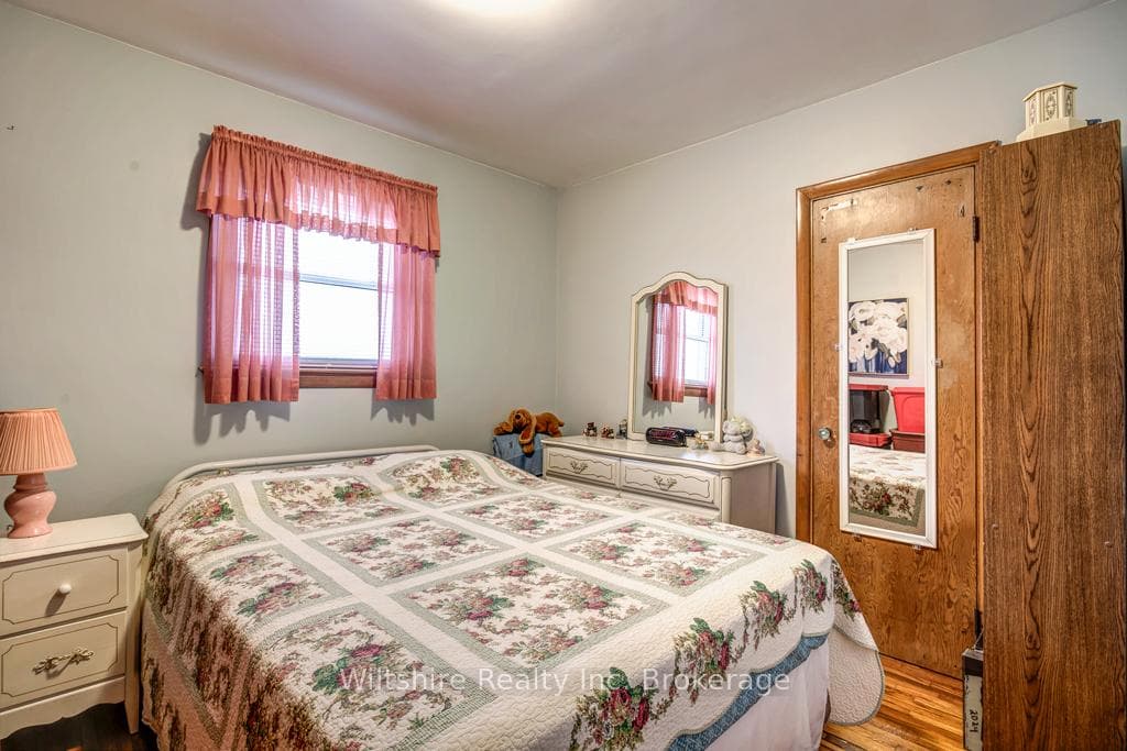 11384 Plank Road photo 9