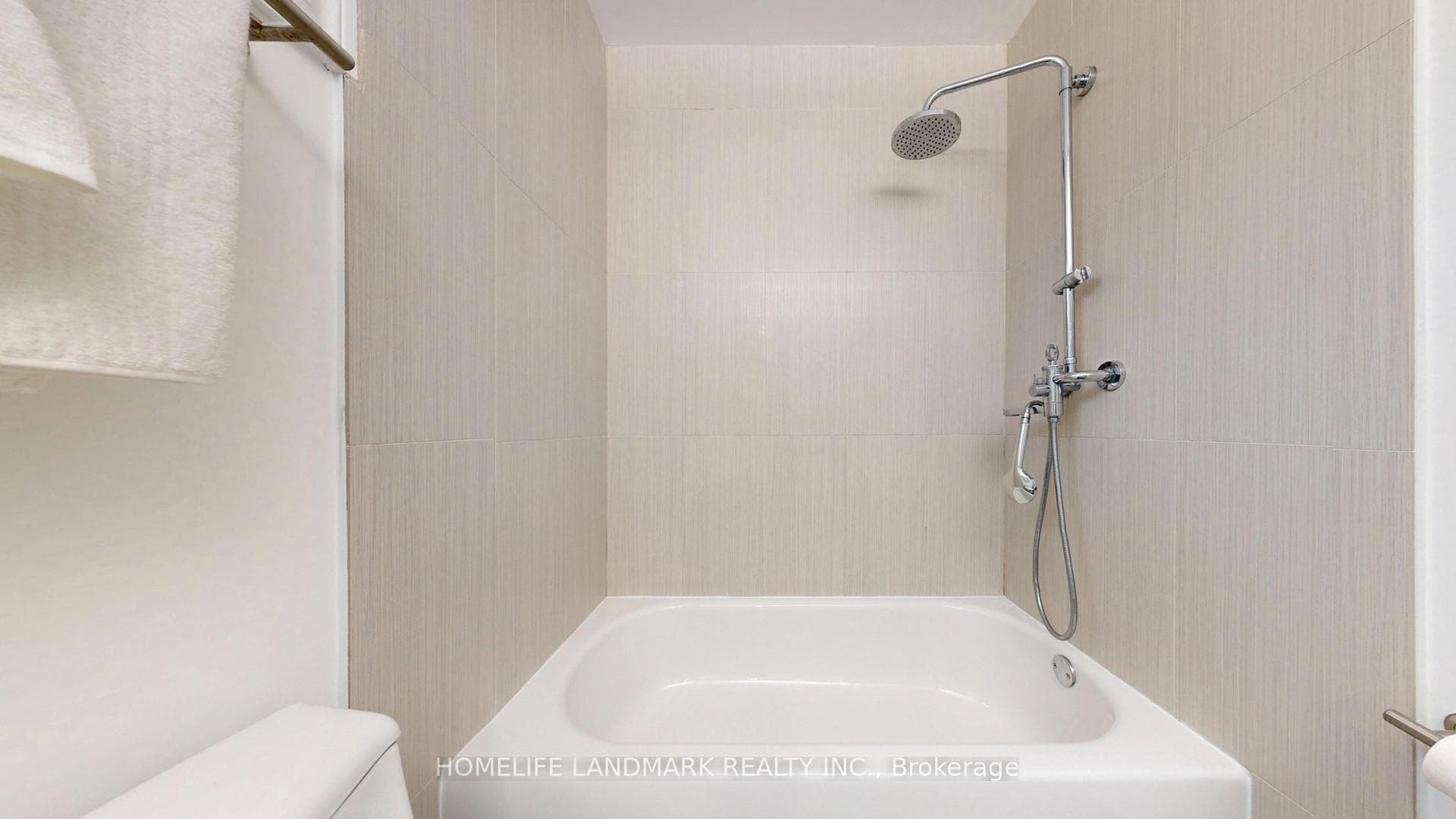 72 Springfield Drive photo 40
