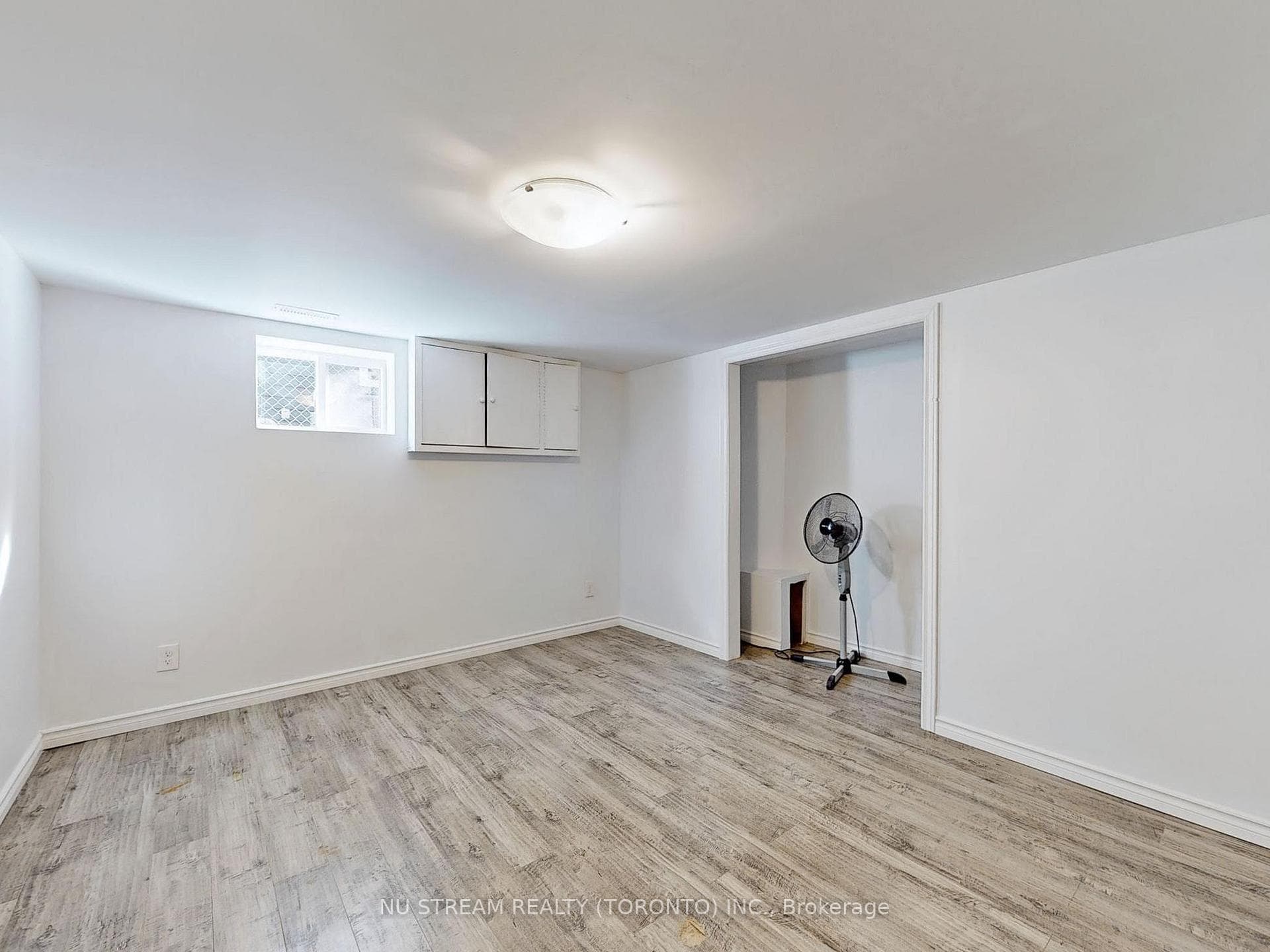 23 Mississauga Road Unit Full House photo 37