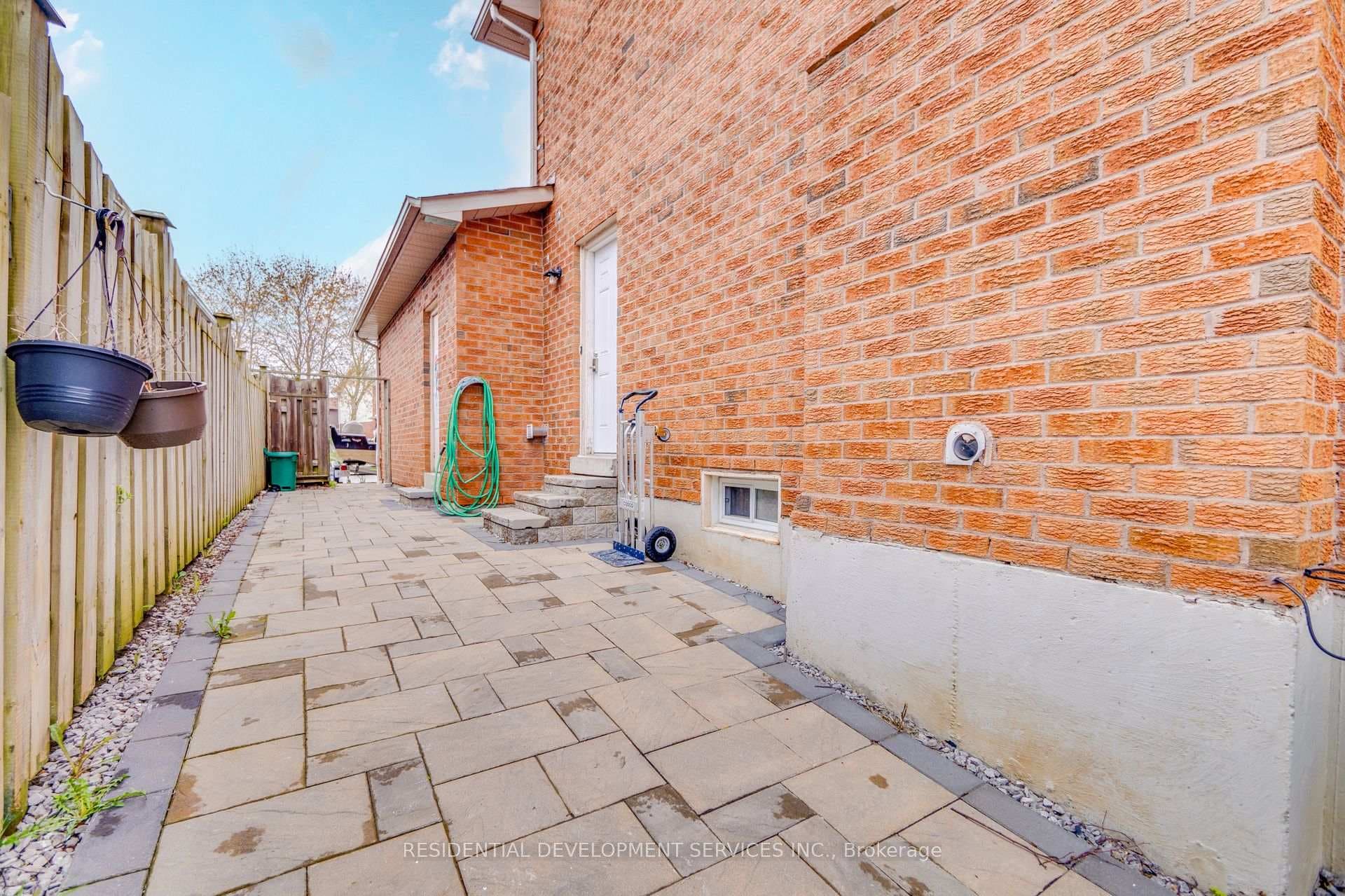 93 Rollo Drive photo 30