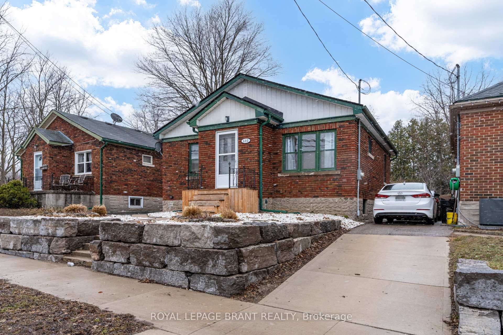632 Stirling Avenue photo 6