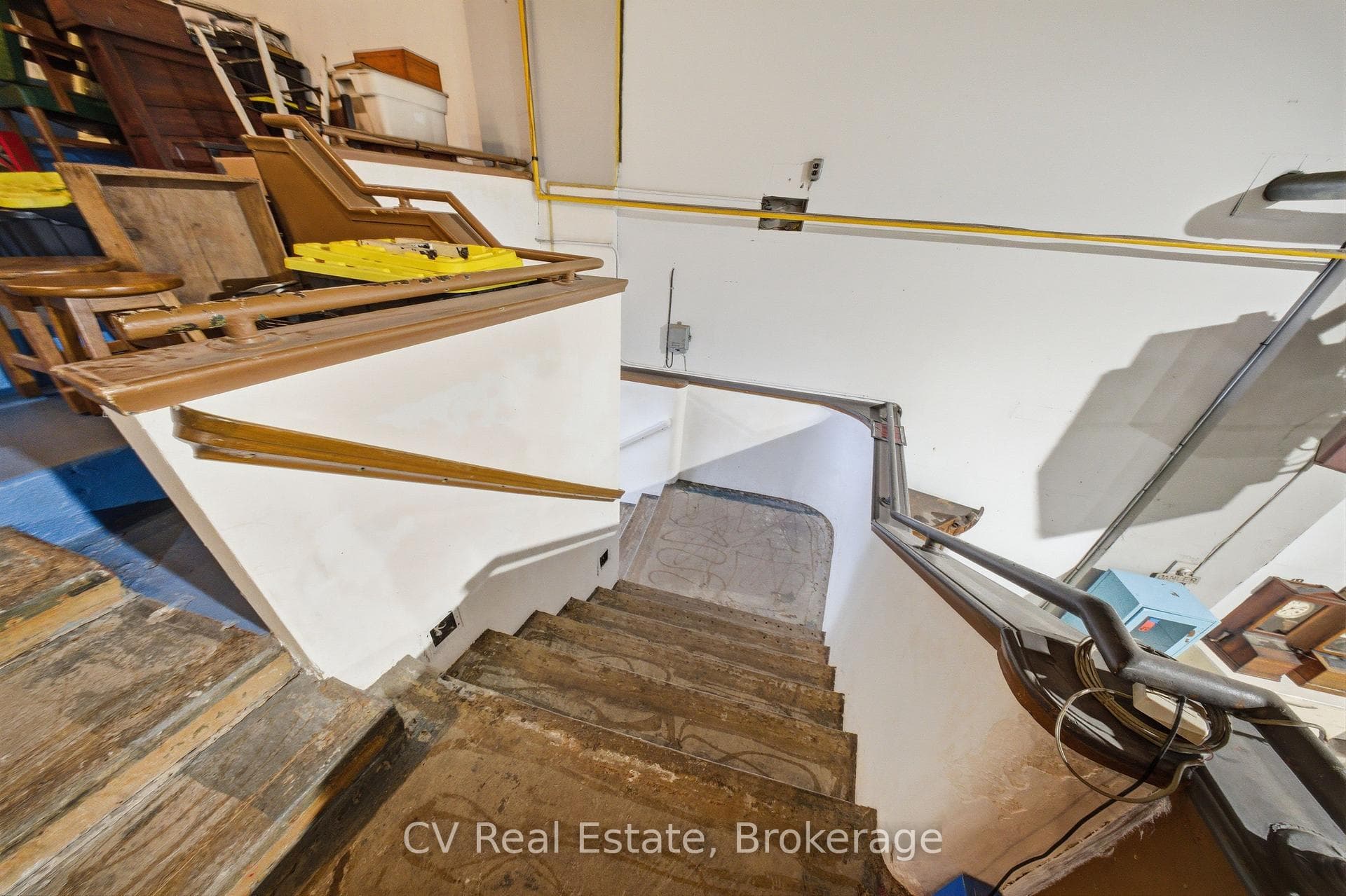 195 Ottawa Street photo 19