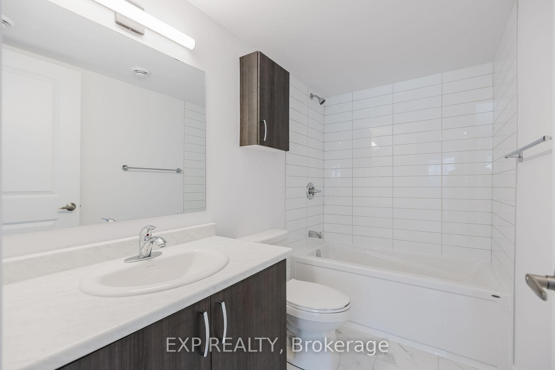 230 Pingwi Place Unit E photo 16