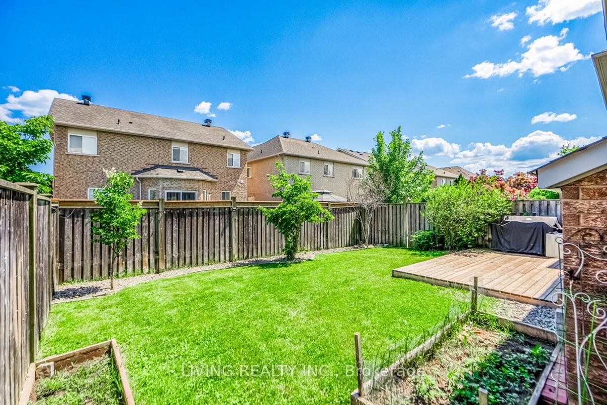5442 Kindos Street photo 25