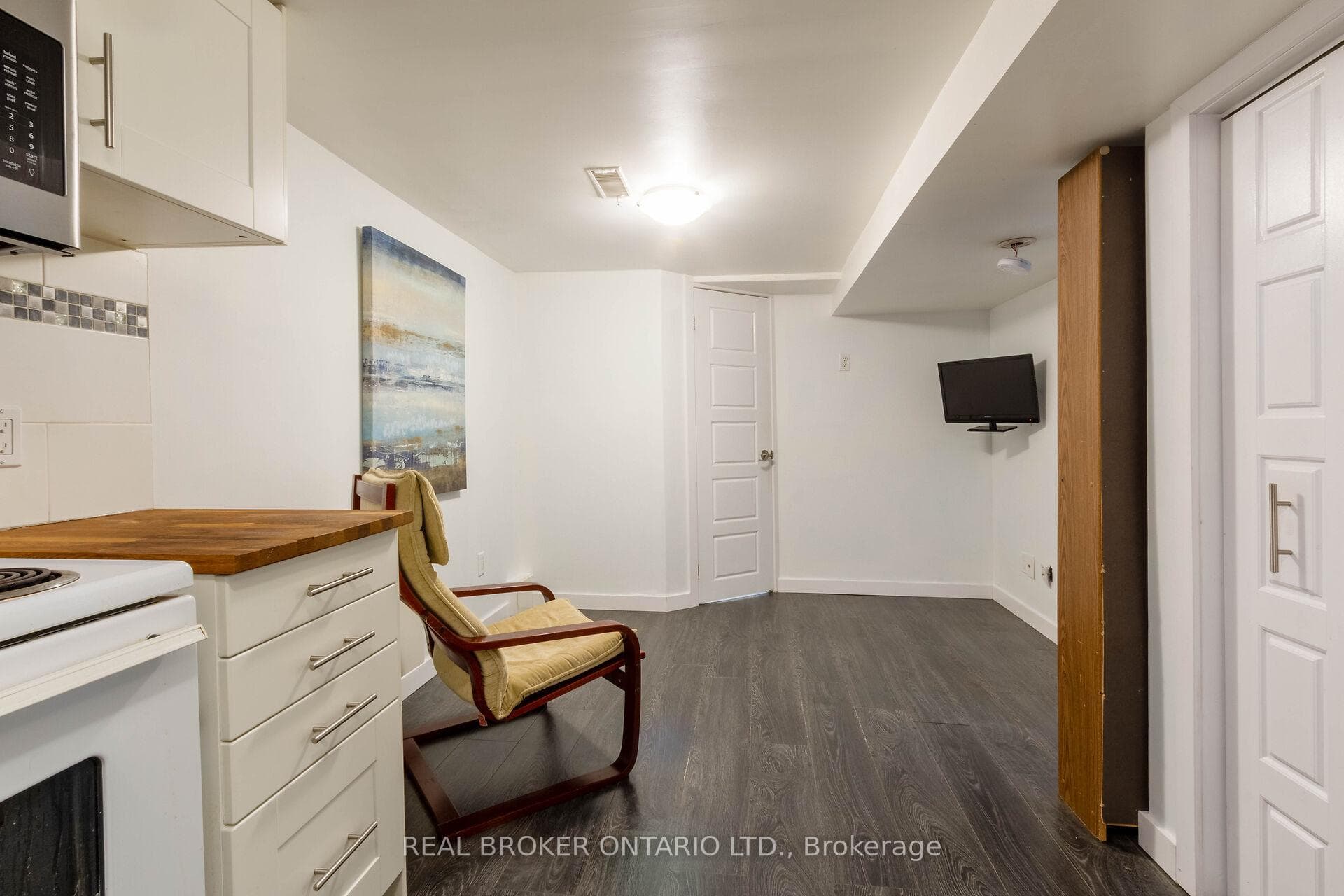 133 Bond Street photo 20
