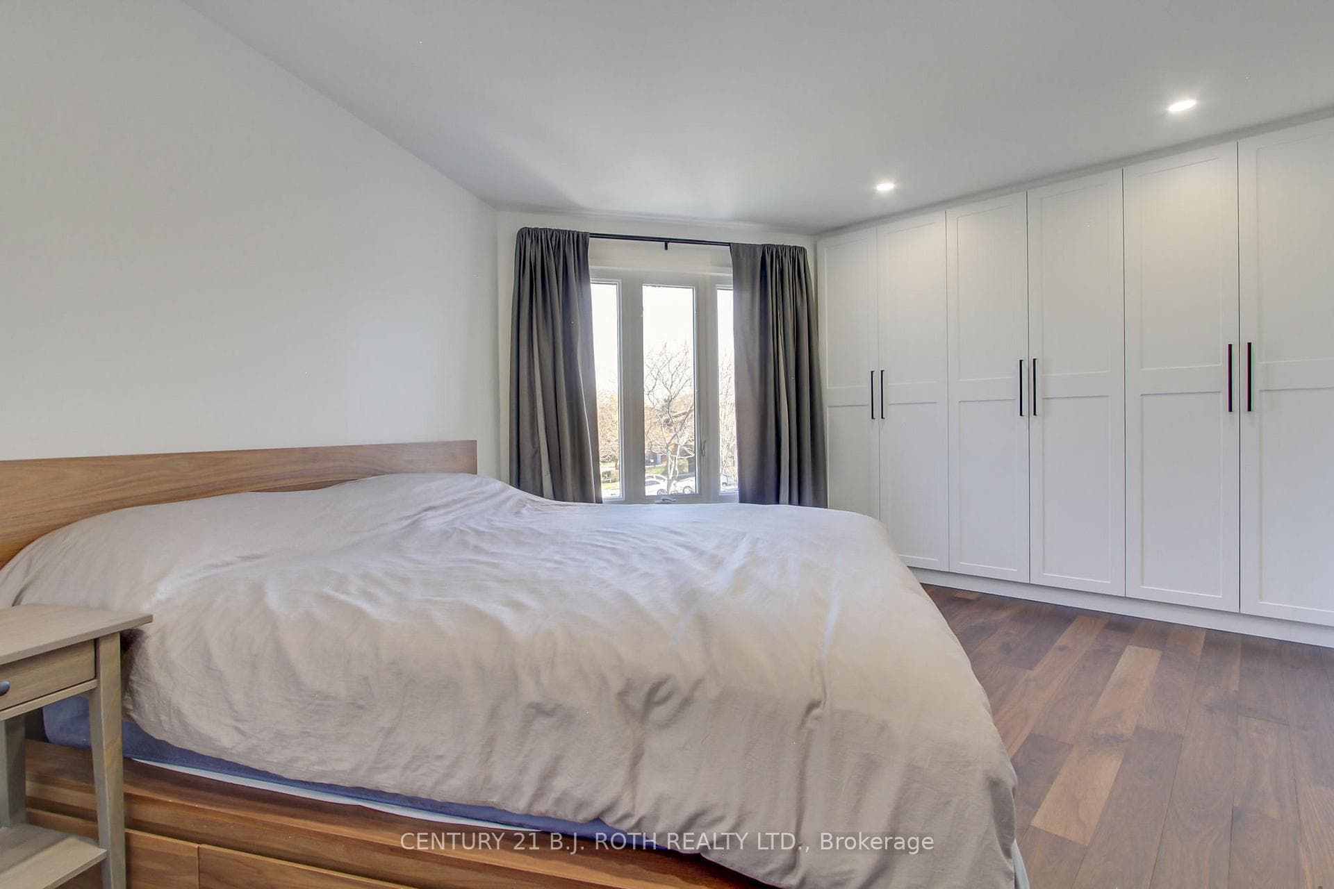 2931 Saint Malo Circle photo 24