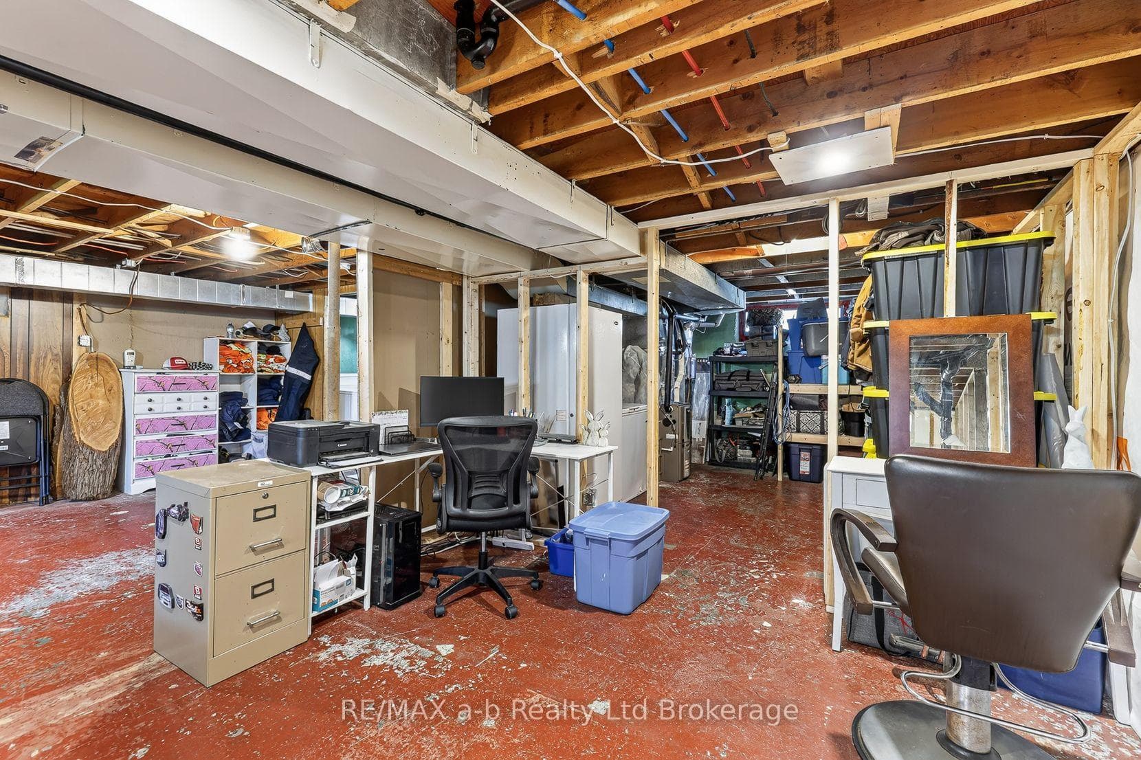 584112 BEACHVILLE Road photo 32
