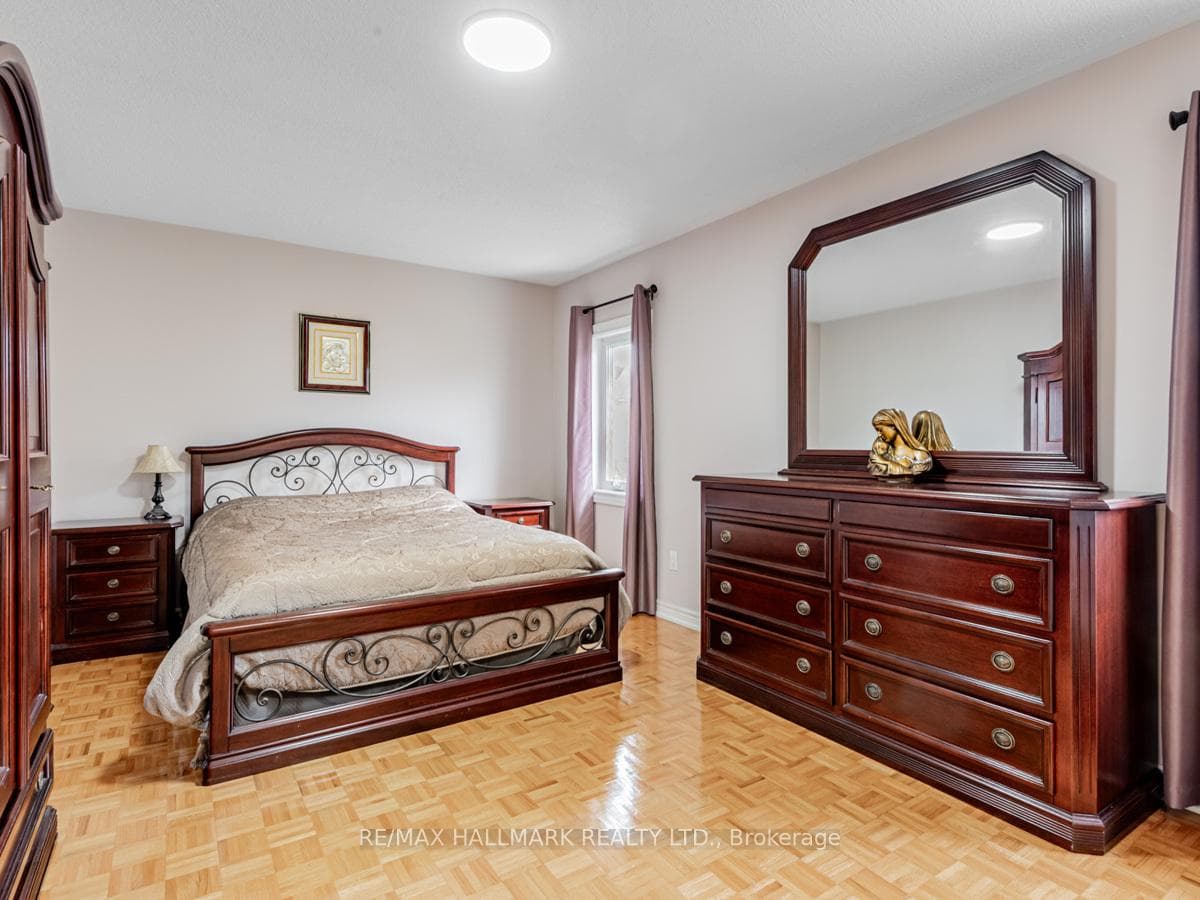 86 Lois Drive photo 23