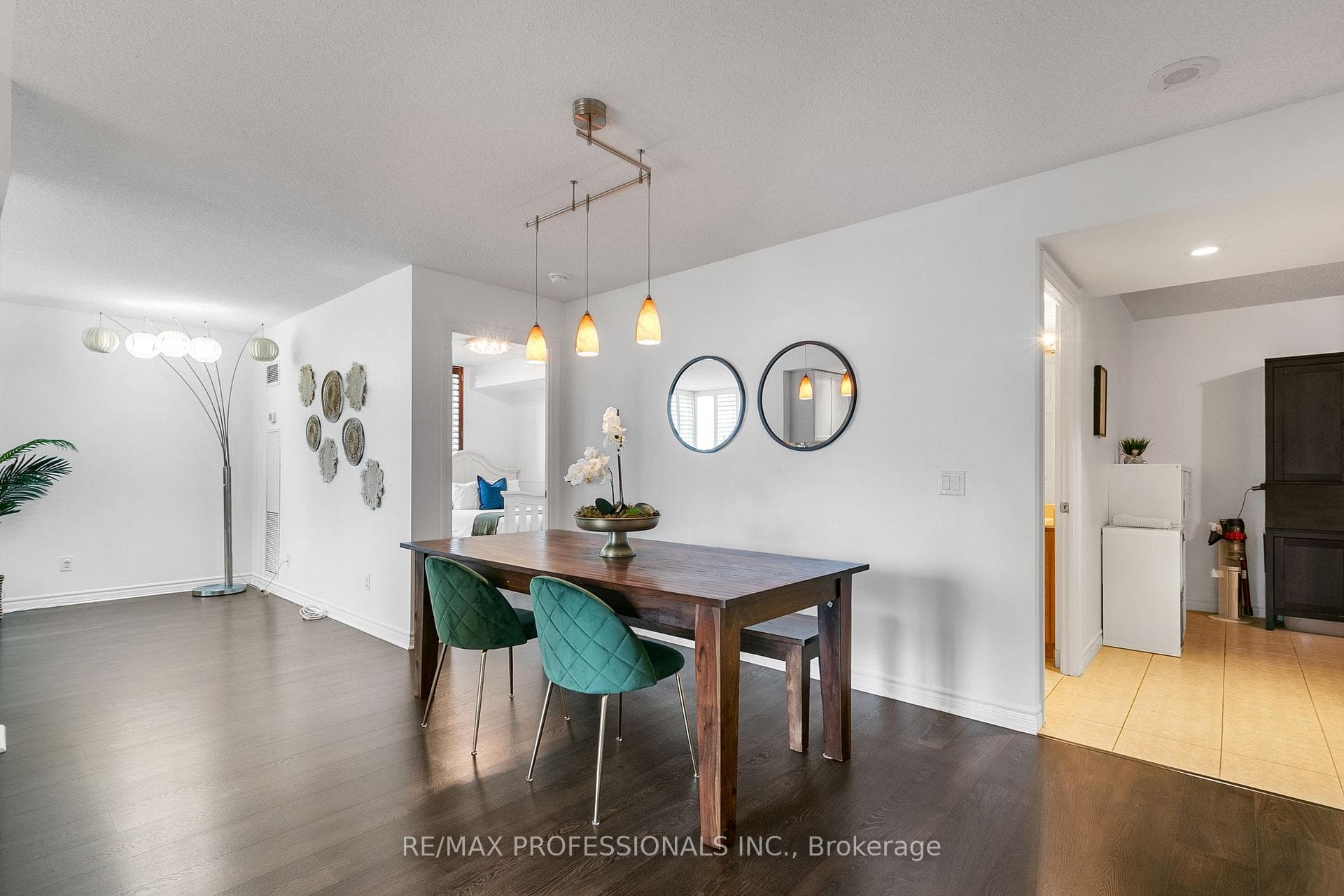 5233 Dundas Street Unit 426 photo 14