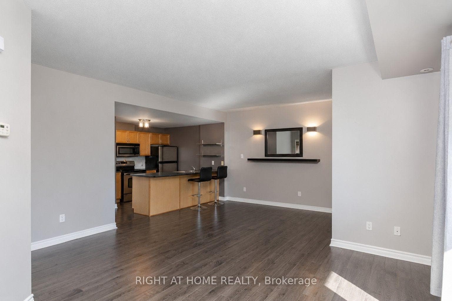 165 Waterbridge Drive Unit 3 photo 6
