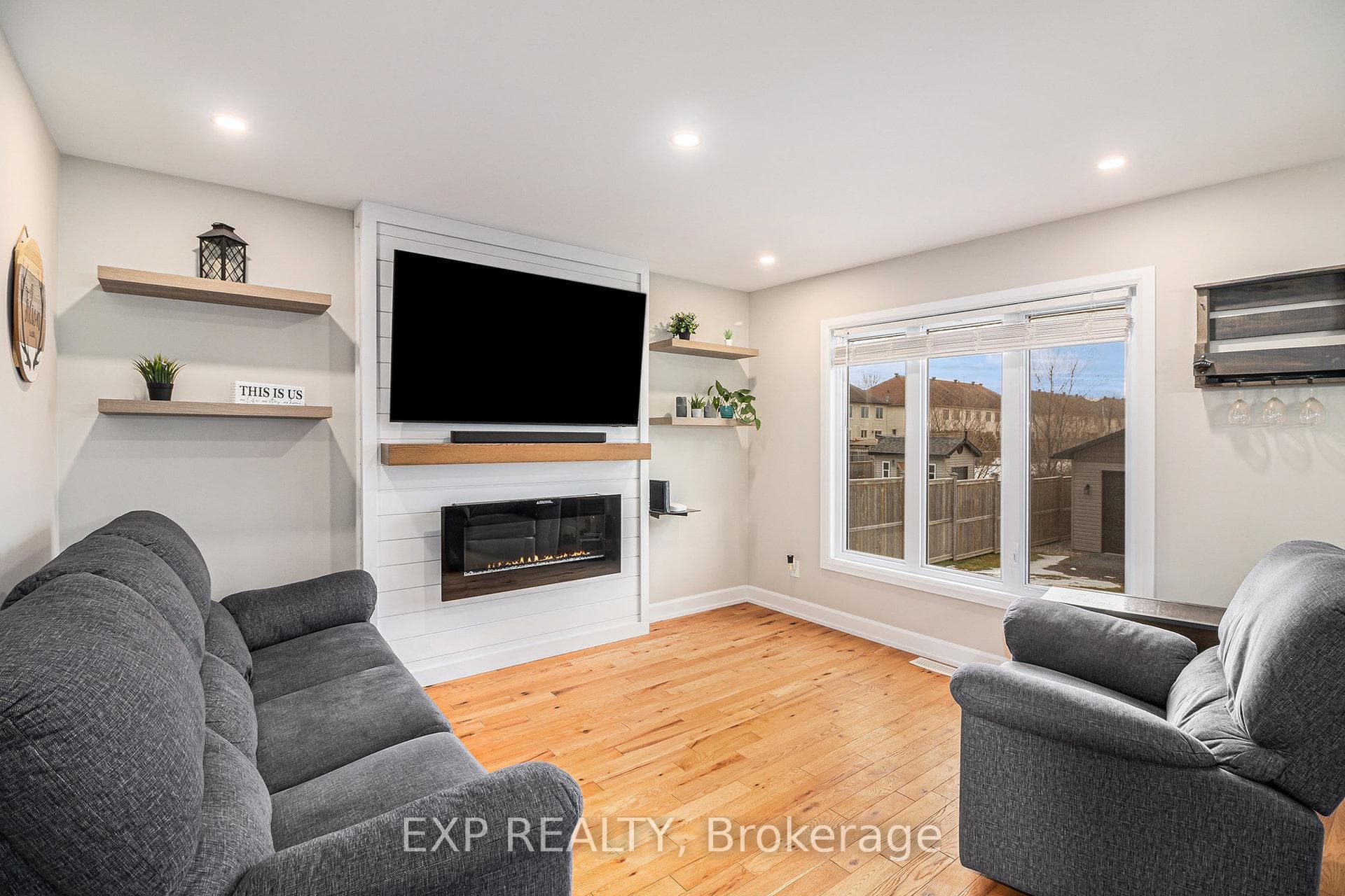 202 Bourdeau Boulevard photo 5