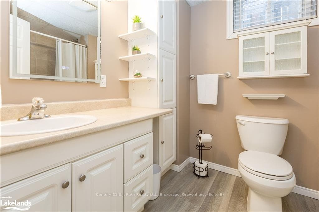 82 JOHNSON Street photo 32