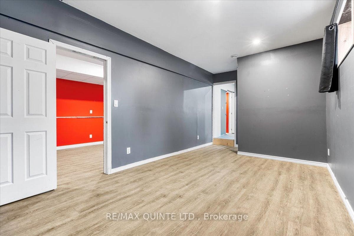 74 Salem Road photo 27