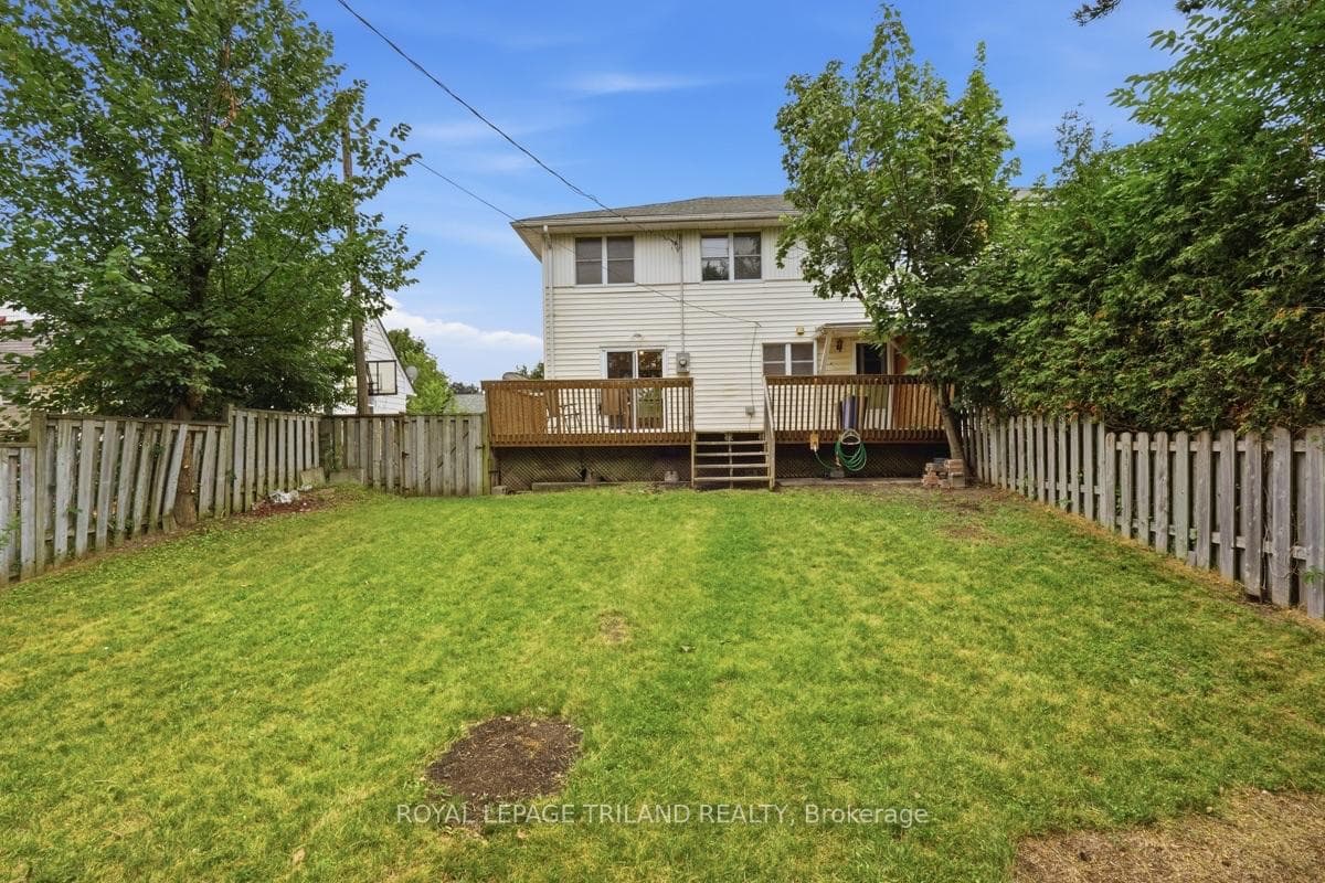 Spacious Backyard!