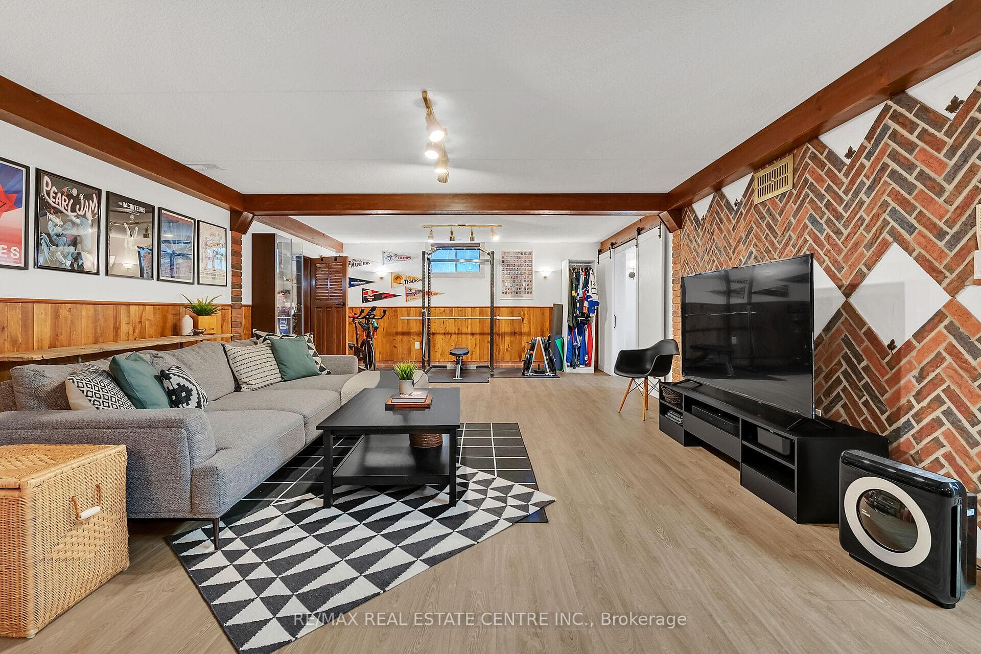 217 Jones Road photo 35