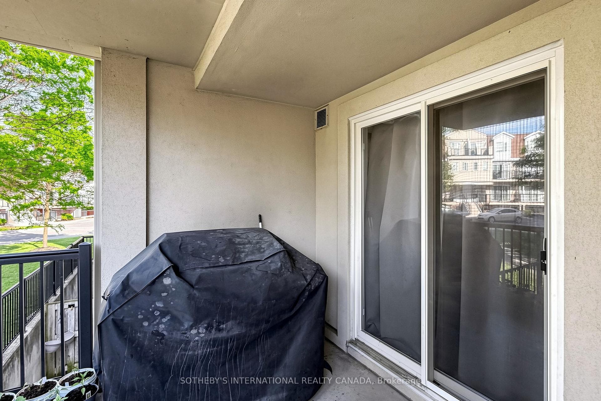 3035 Finch Avenue Unit 2012 photo 27