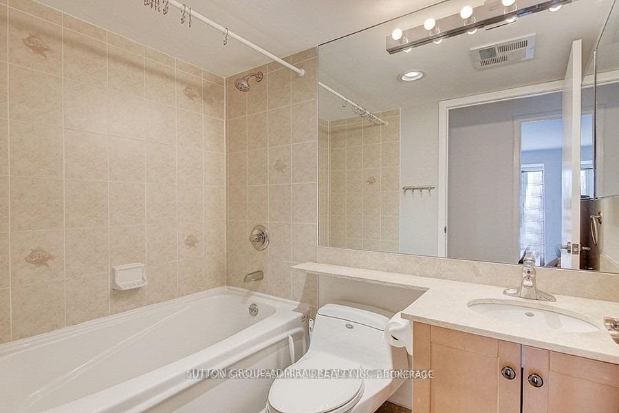 210 Victoria Street Unit 3406 photo 17