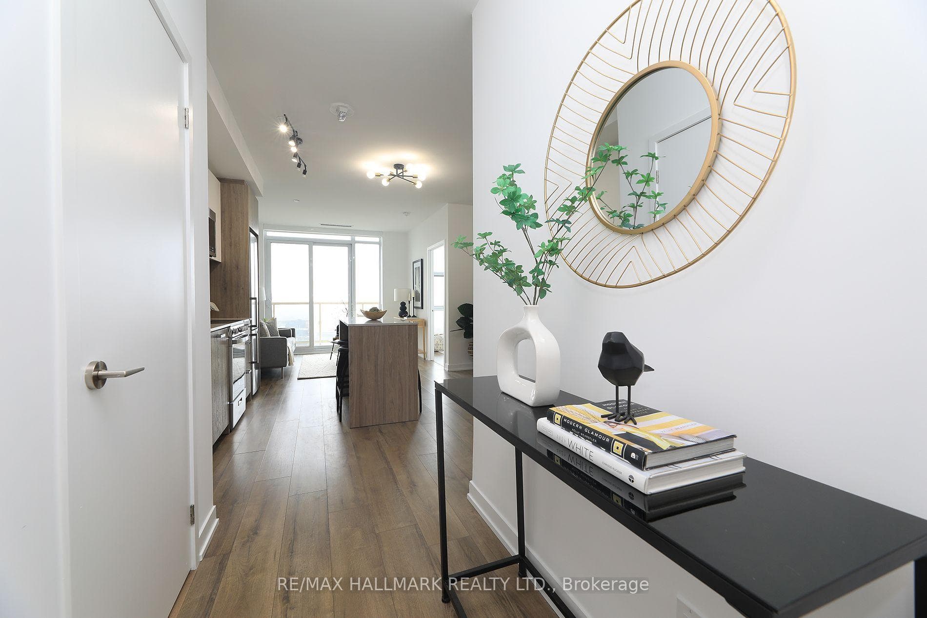 1787 St. Clair Avenue Unit 1111 photo 6