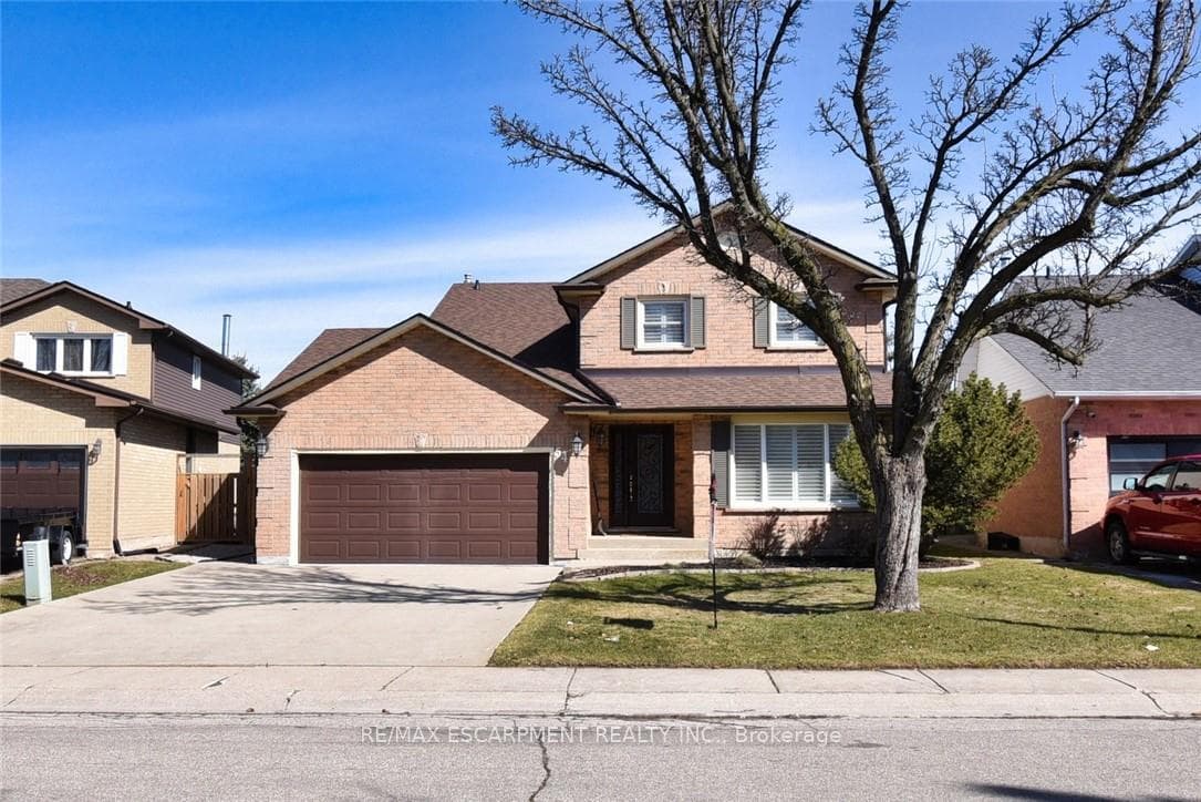 54 Ramsden Drive photo 2