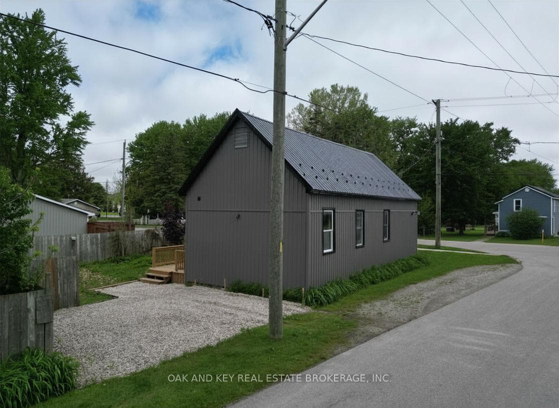 22933 Hagerty Road photo 4