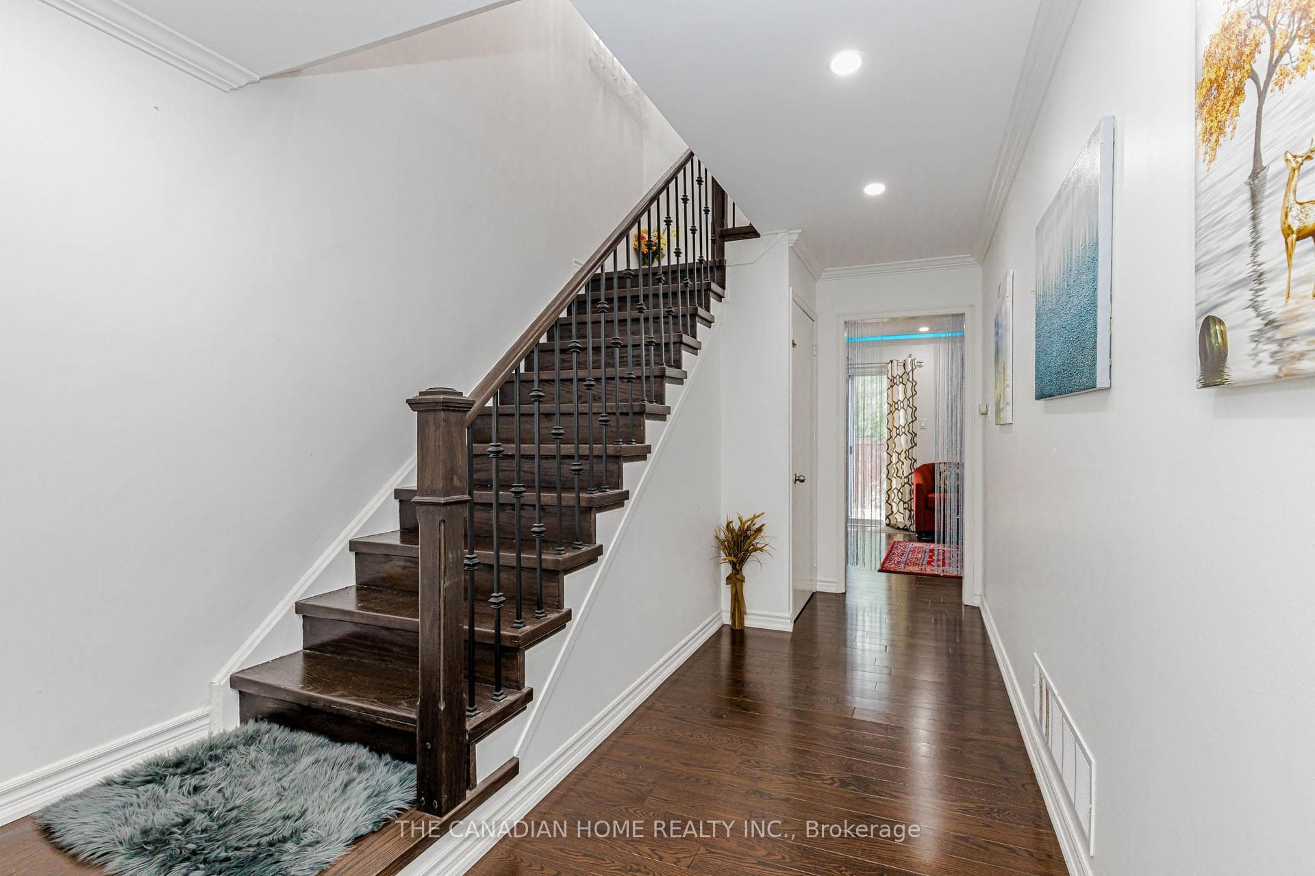 67 BIGHORN Crescent photo 22