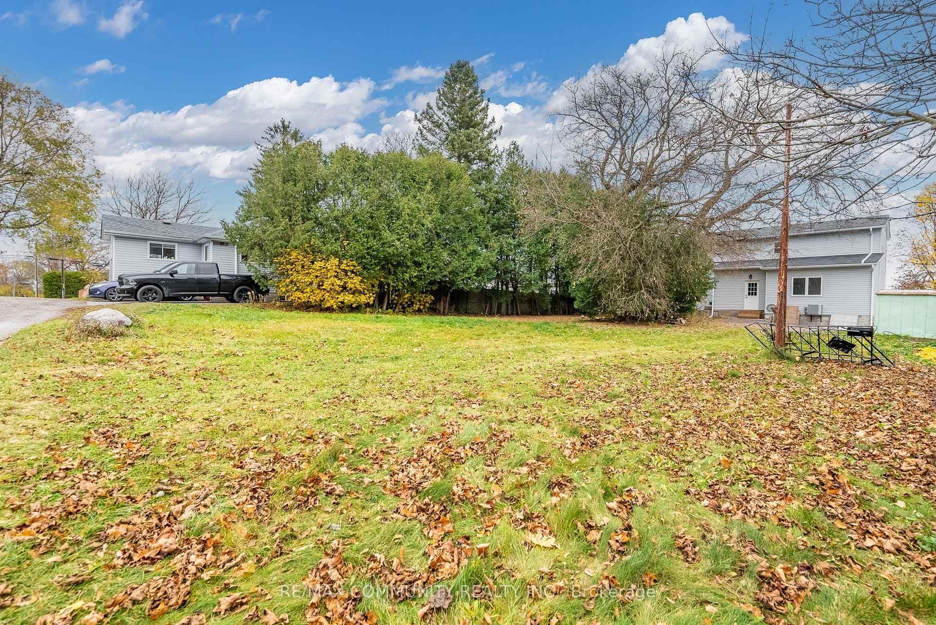 170 Burton Street photo 31