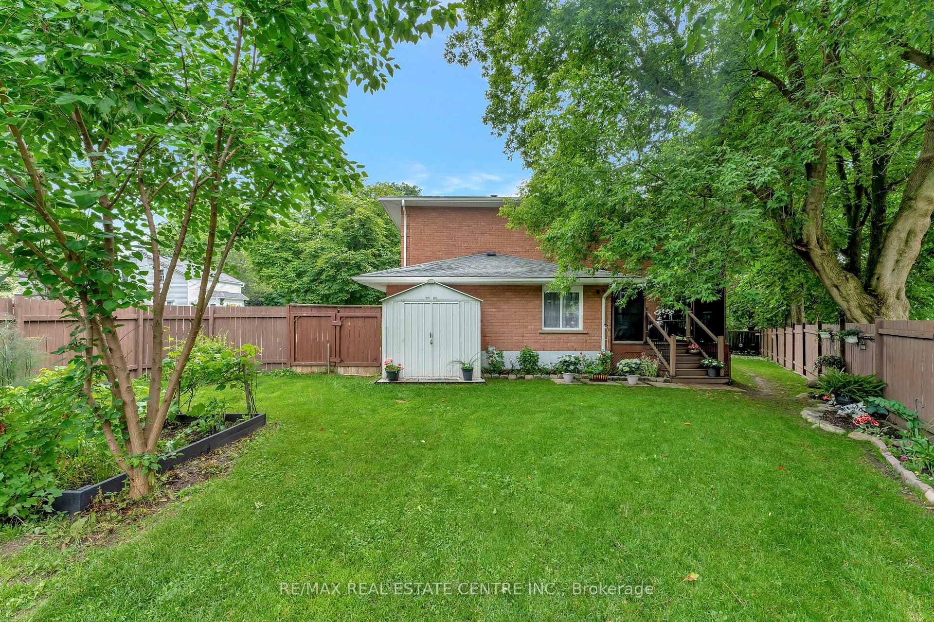 139 Kitchener Road photo 34