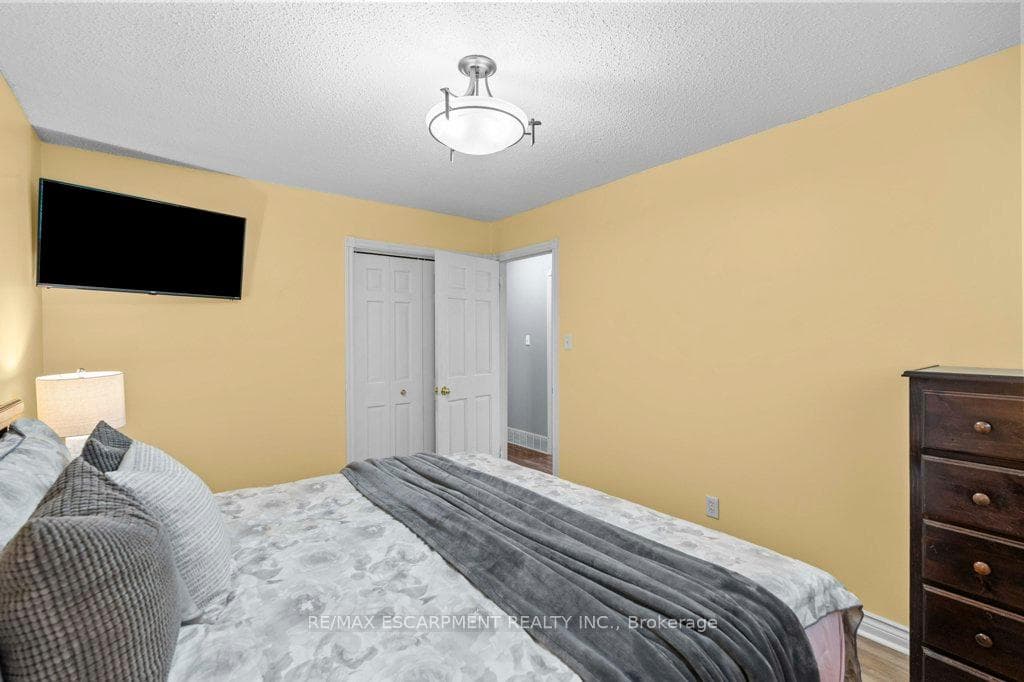 44 CEDARLAND Drive photo 25