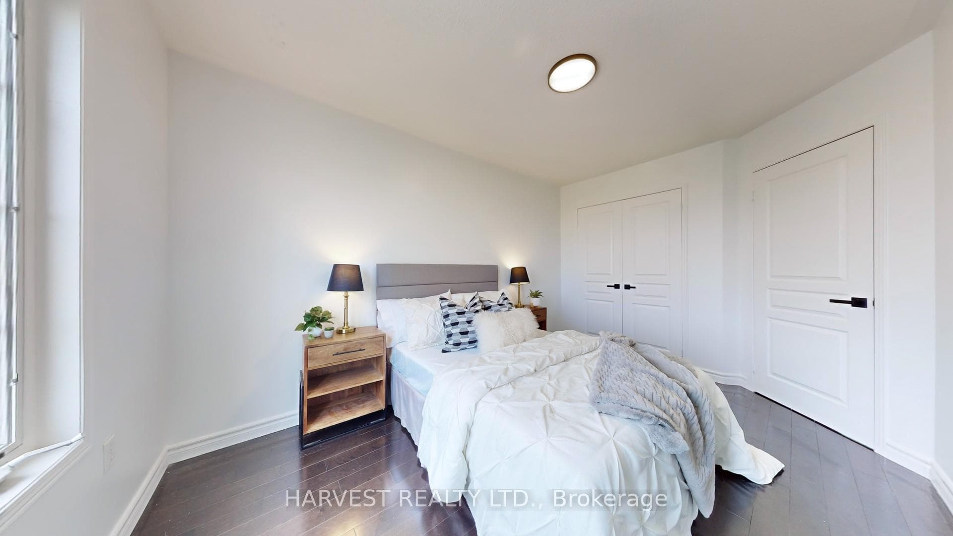 683 Cornell Rouge Boulevard photo 22