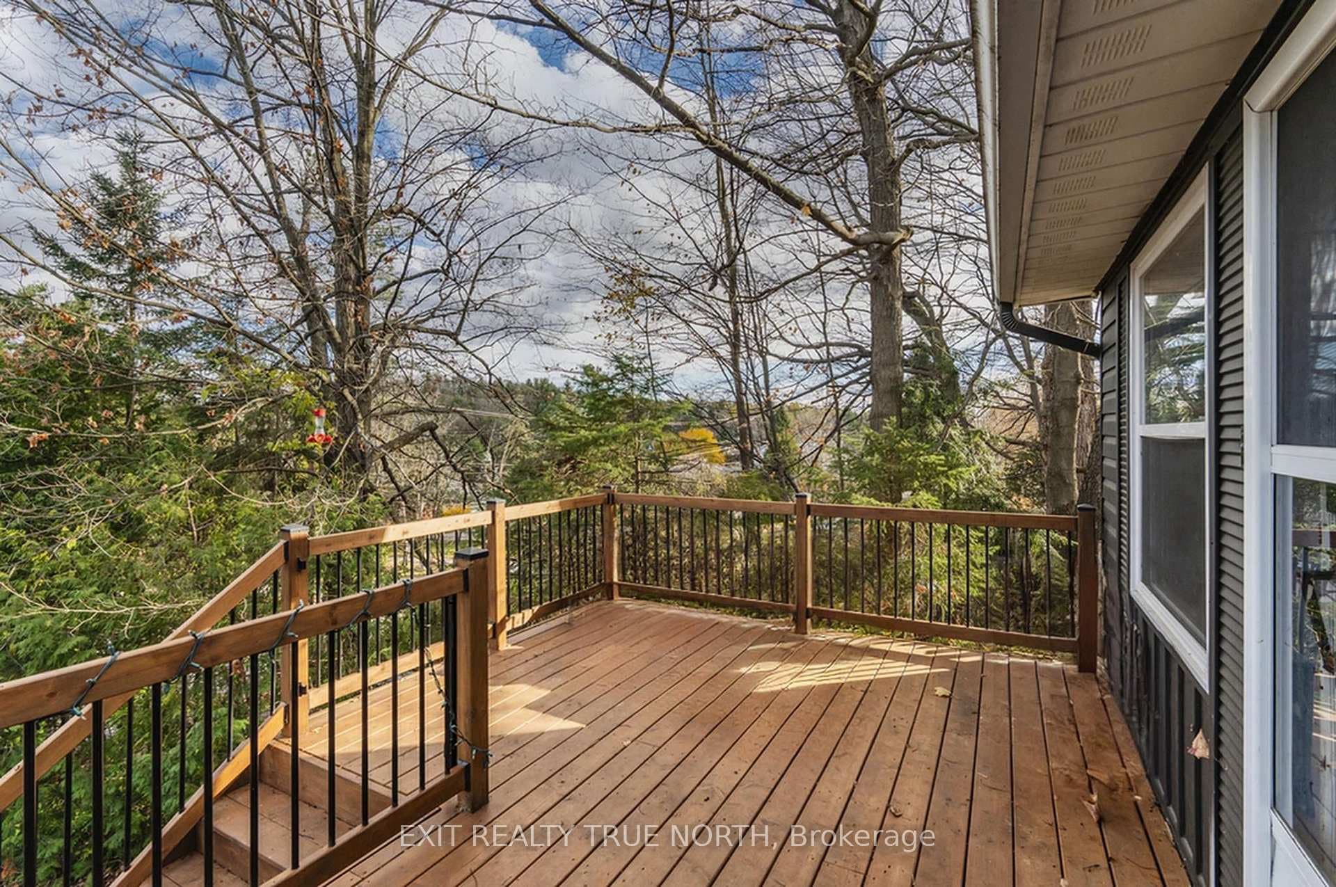 152 Holditch Street photo 5