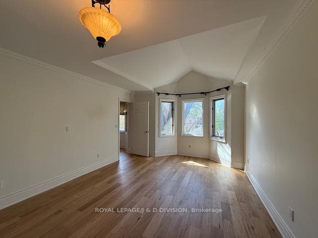 213 Cranbrooke Avenue photo 15