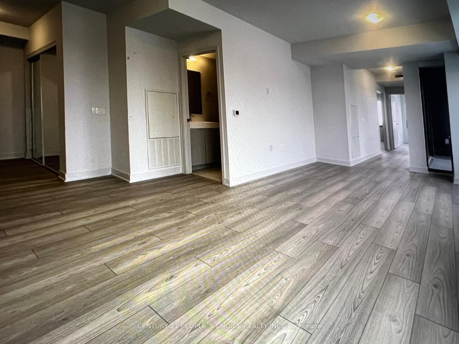2920 Highway 7 Road Unit 2810 photo 8