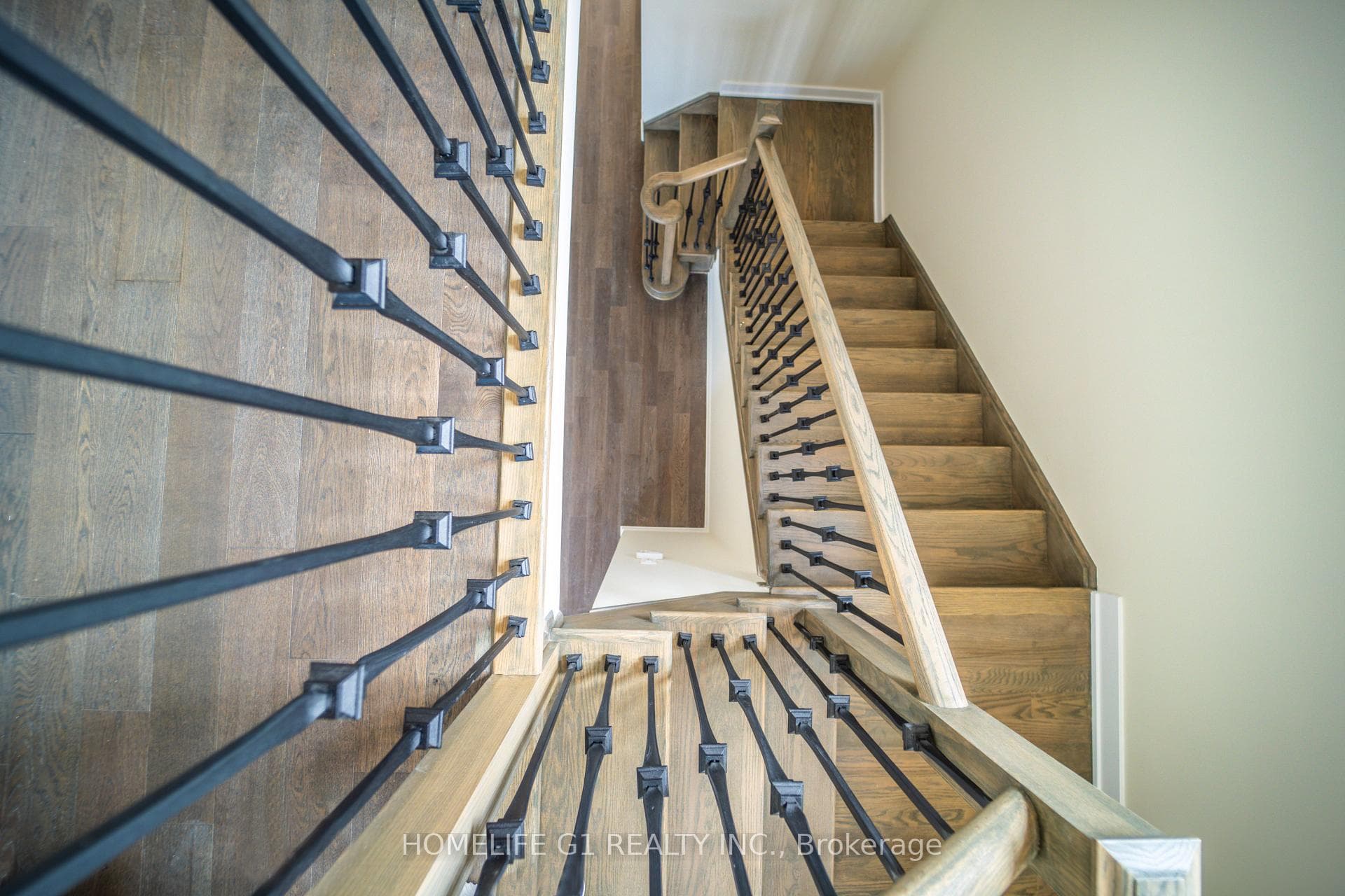 24 Rowlock Street photo 38