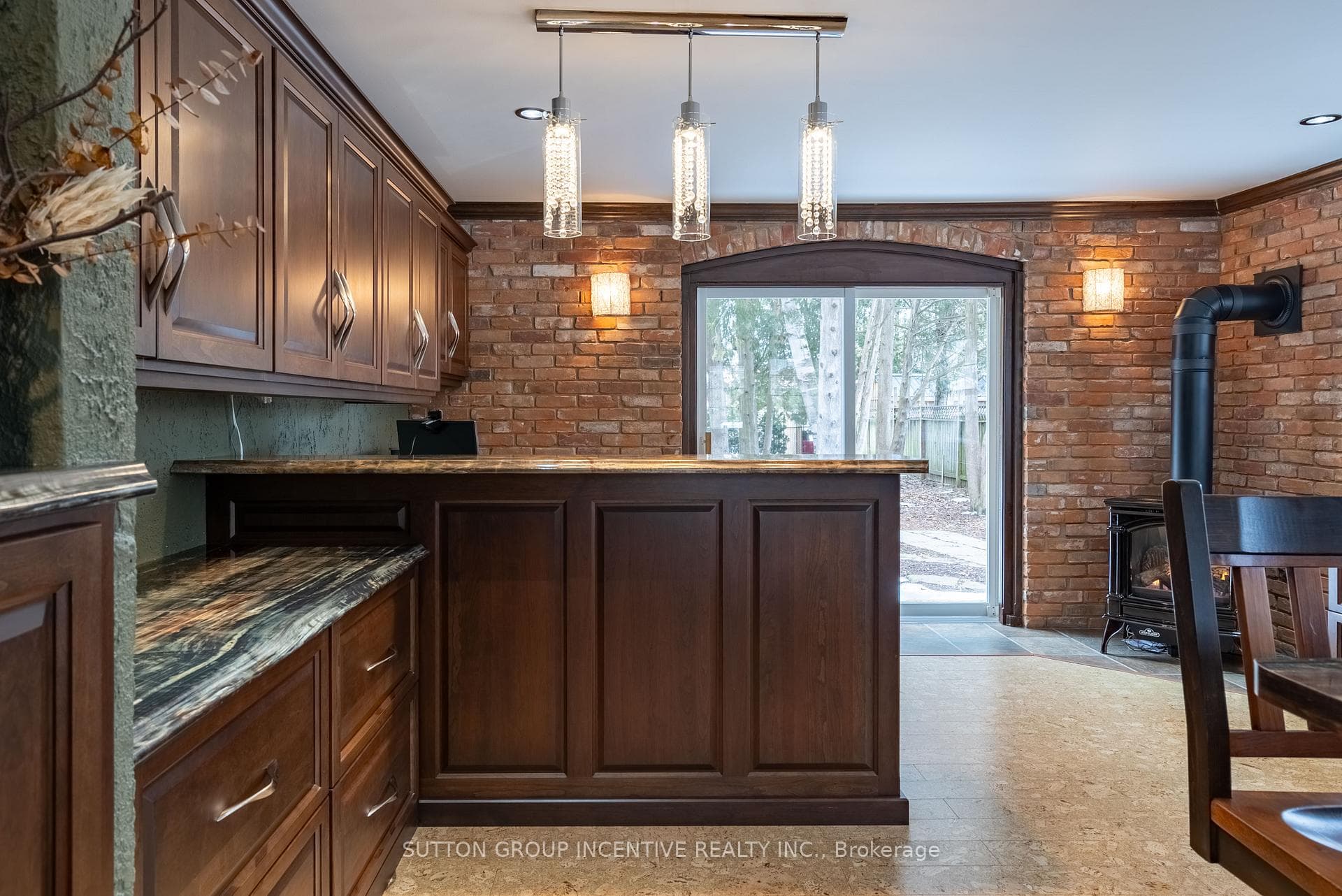 234 Oak Street photo 19