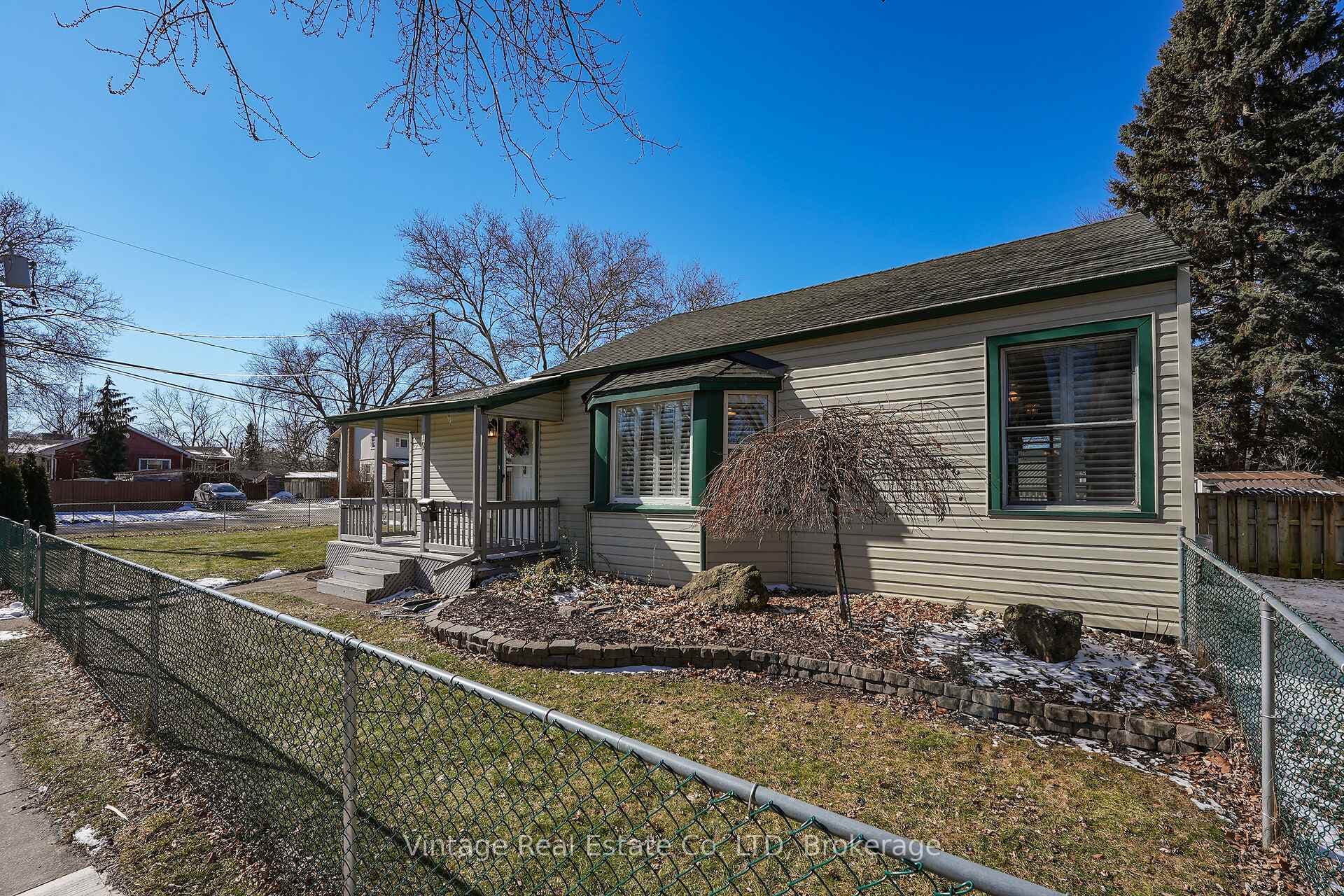 19 Longfellow Avenue photo 3